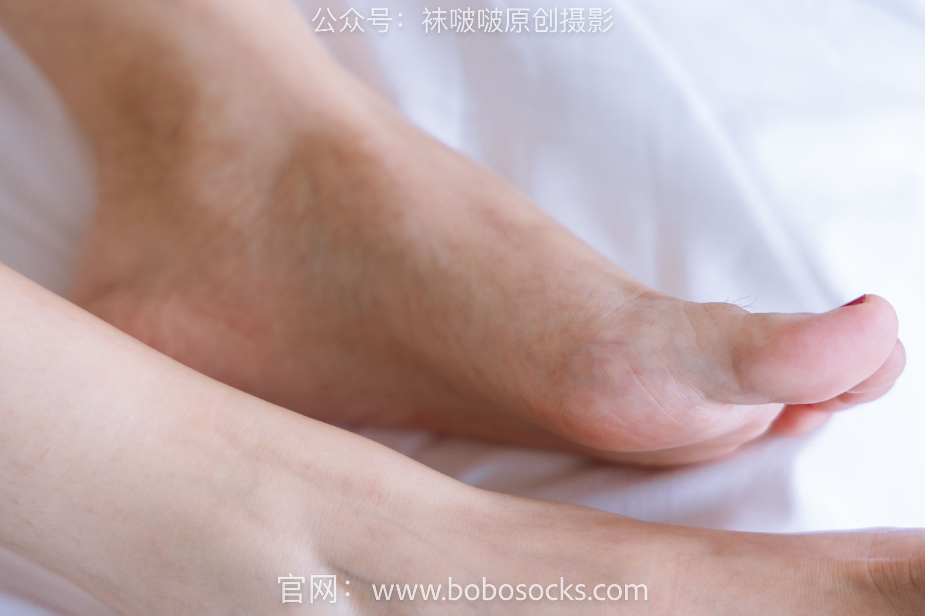 BoBoSocks袜啵啵 No.155 小安-两双高跟鞋、黑丝、裸足、涂指甲油