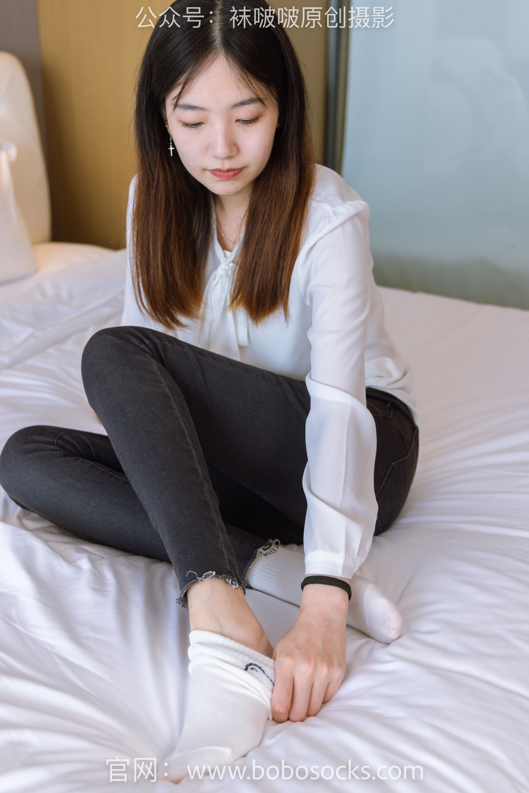 BoBoSocks袜啵啵 No.158 小甜豆-高跟长靴、白棉袜、裸足