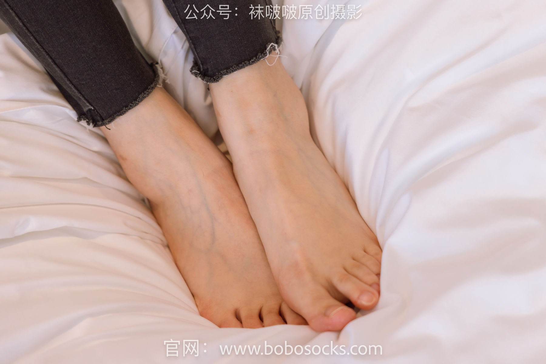 BoBoSocks袜啵啵 No.158 小甜豆-高跟长靴、白棉袜、裸足