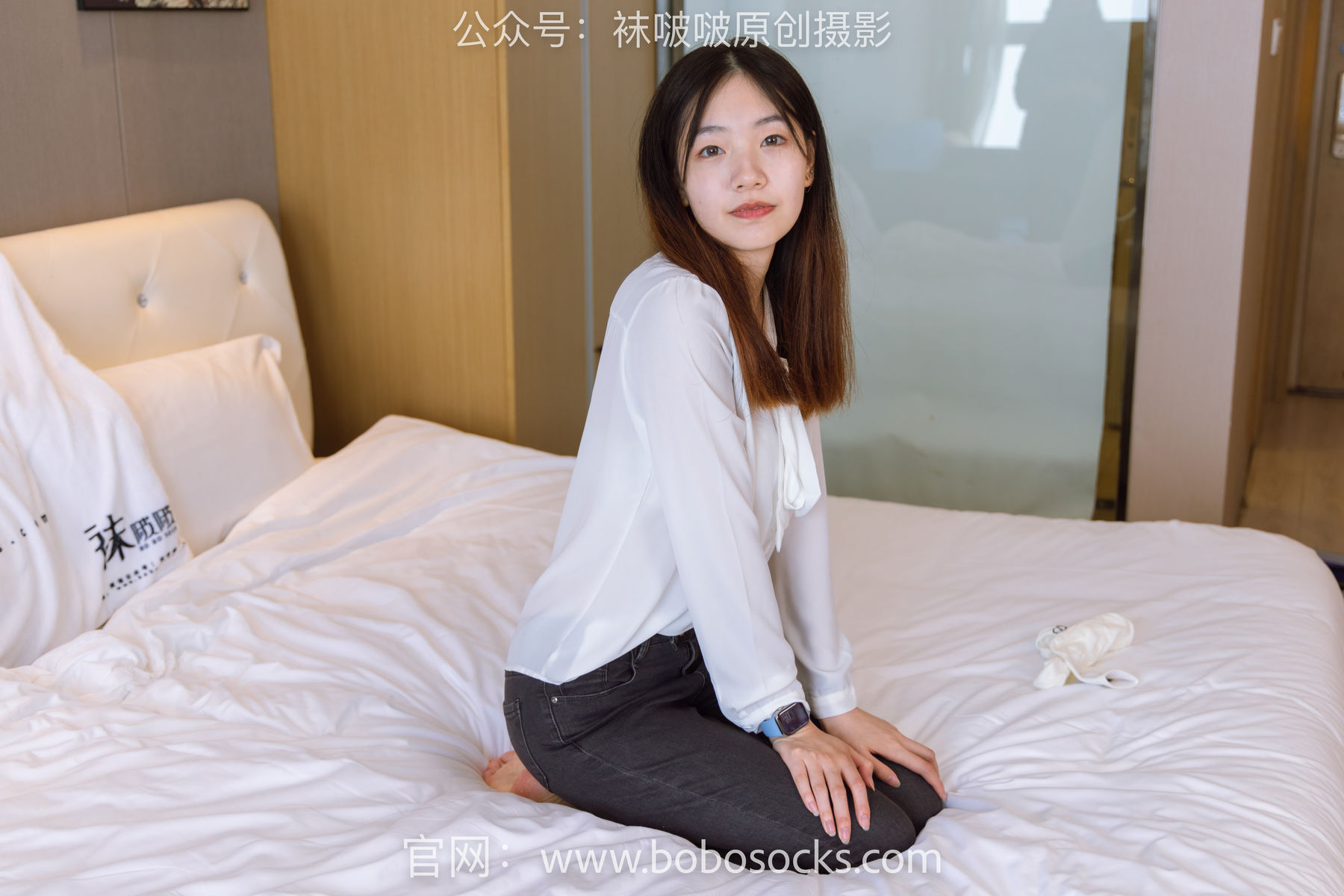 BoBoSocks袜啵啵 No.158 小甜豆-高跟长靴、白棉袜、裸足