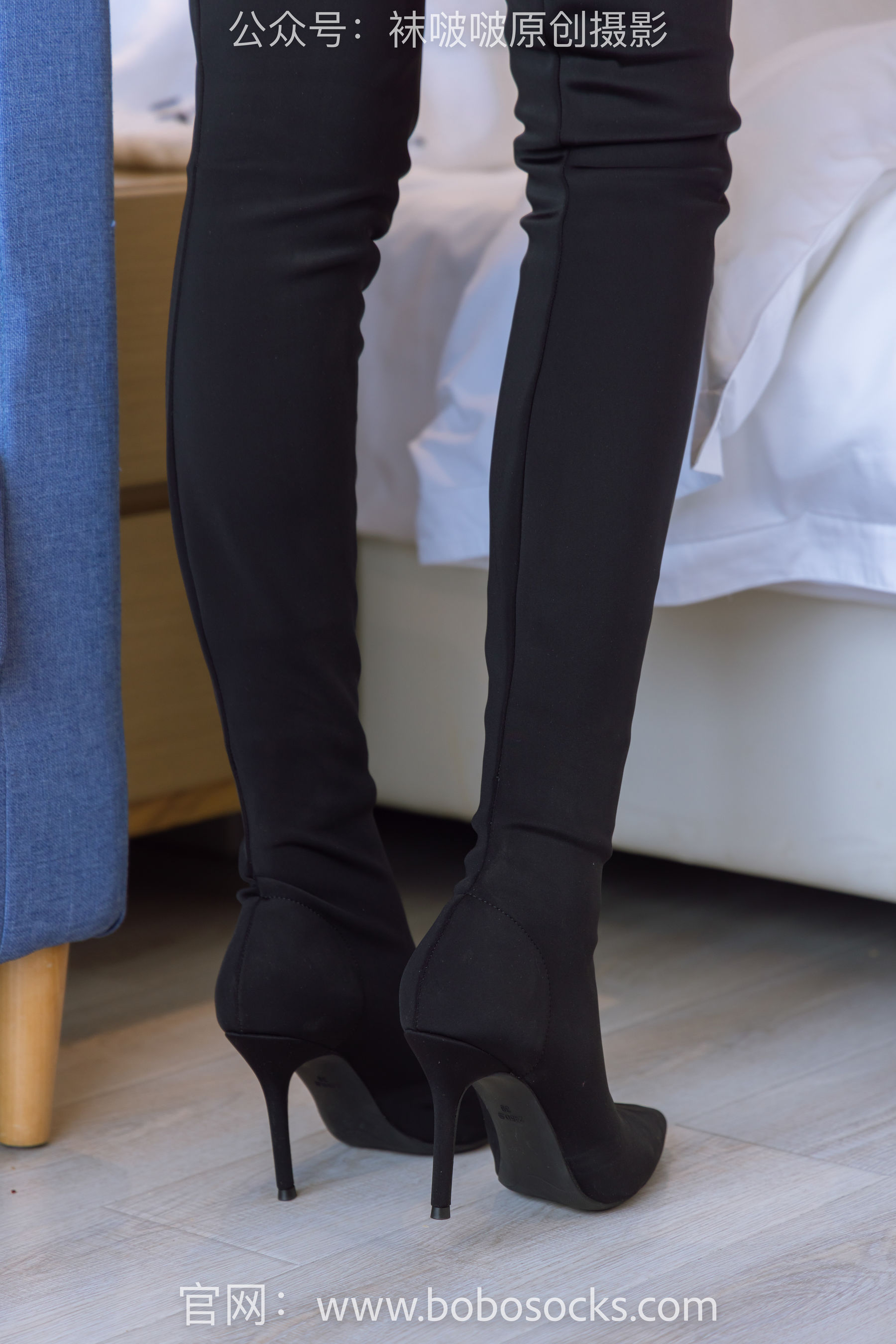 BoBoSocks袜啵啵 No.158 小甜豆-高跟长靴、白棉袜、裸足