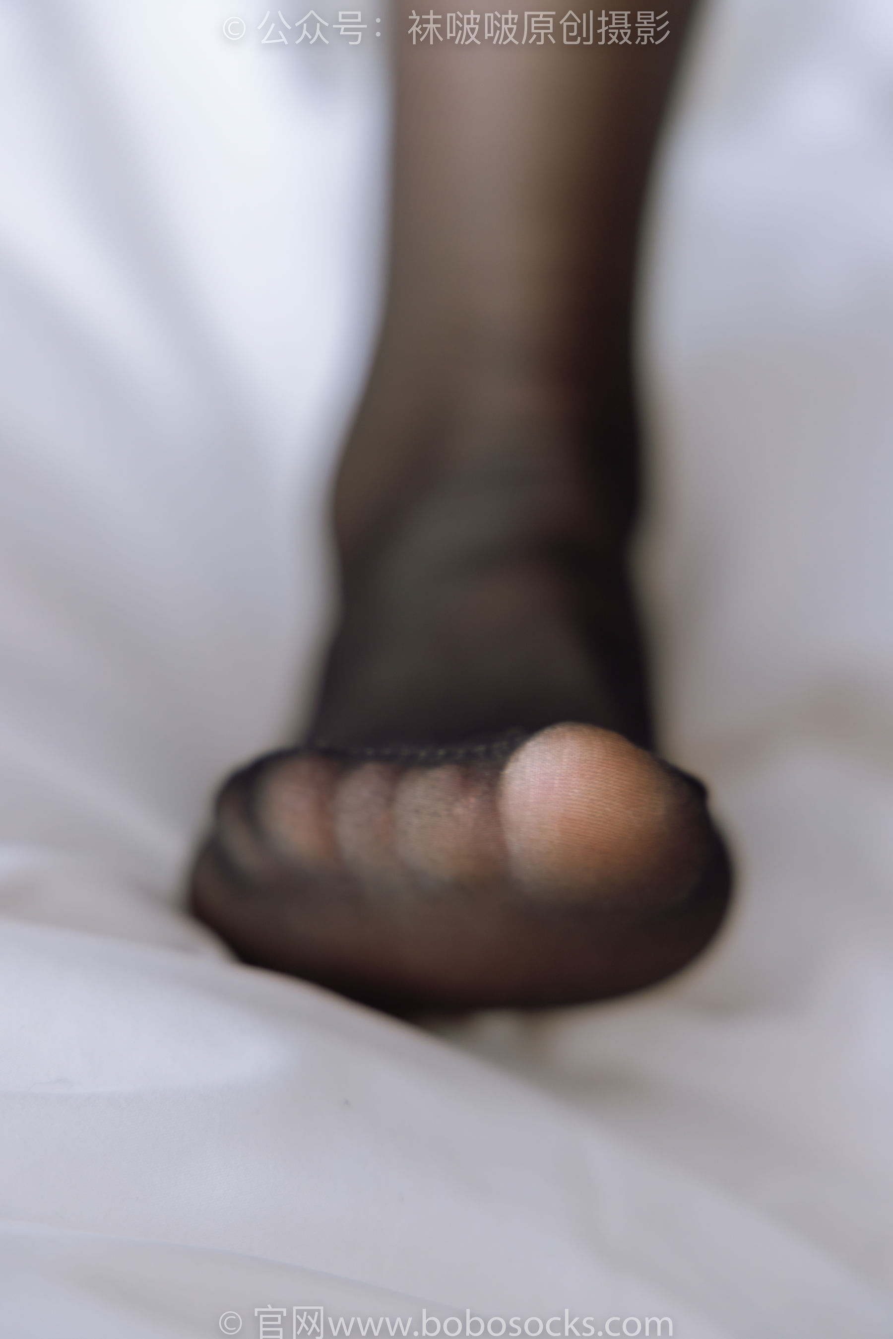 BoBoSocks袜啵啵 No.168 稚予-高跟鞋、长靴、油亮黑丝、手撕丝袜剧情