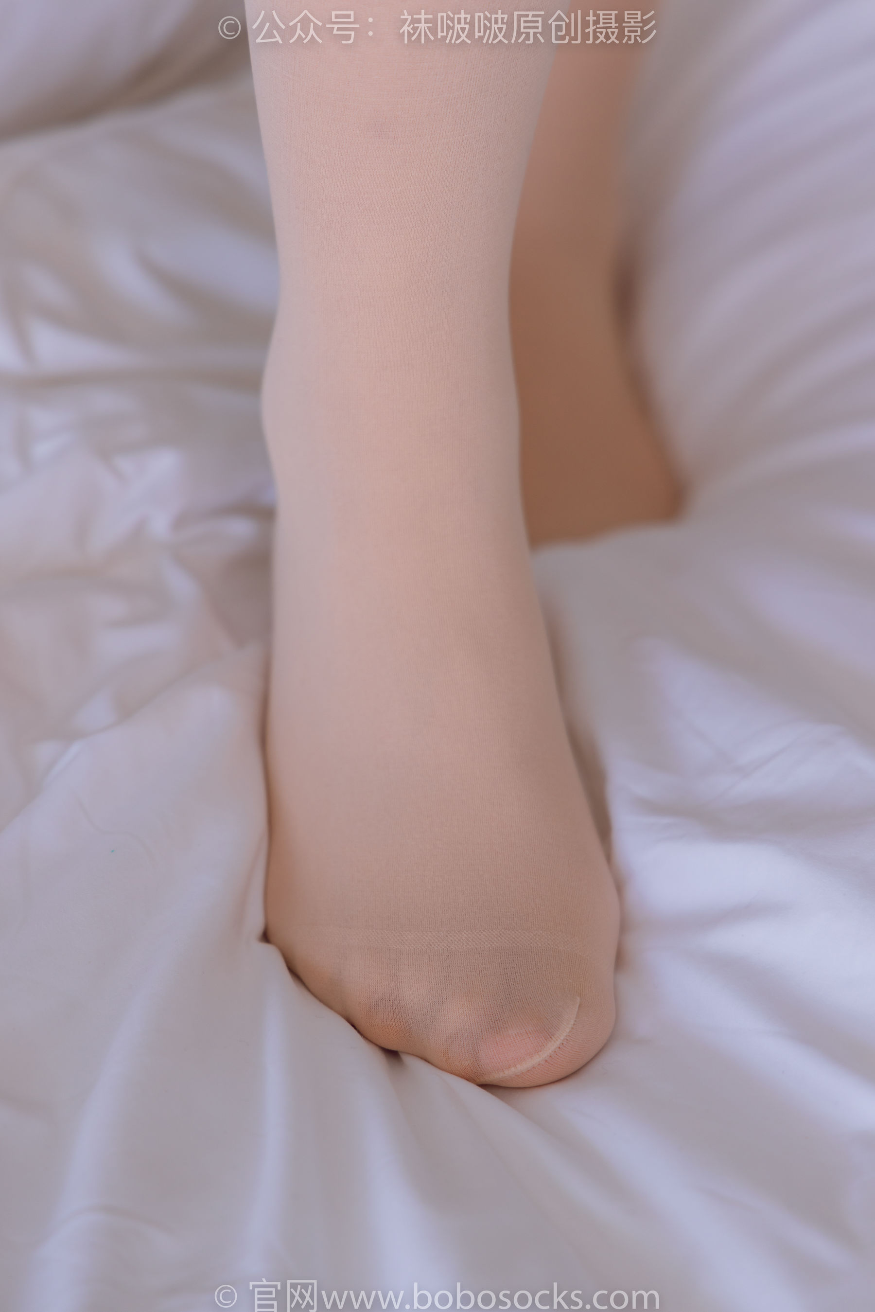 BoBoSocks袜啵啵 No.170 周周-两双高跟凉鞋、油亮肉丝、厚肉丝、两双丝袜叠穿