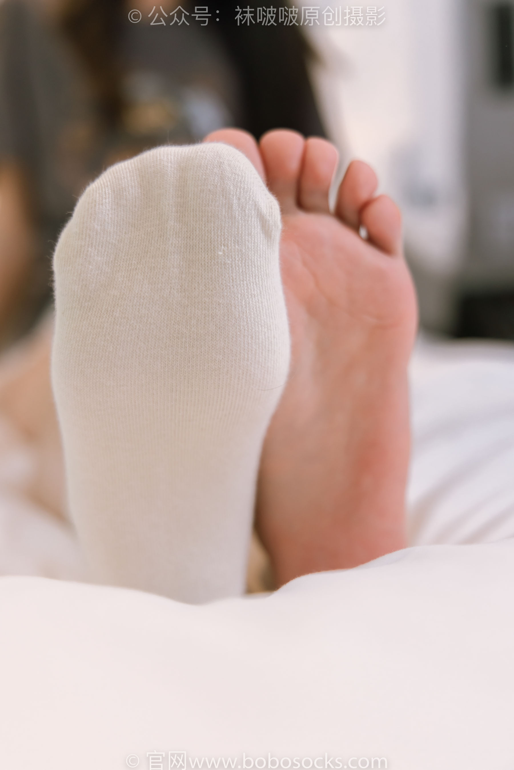 BoBoSocks袜啵啵 No.176 小安-运动鞋、白棉袜、裸足