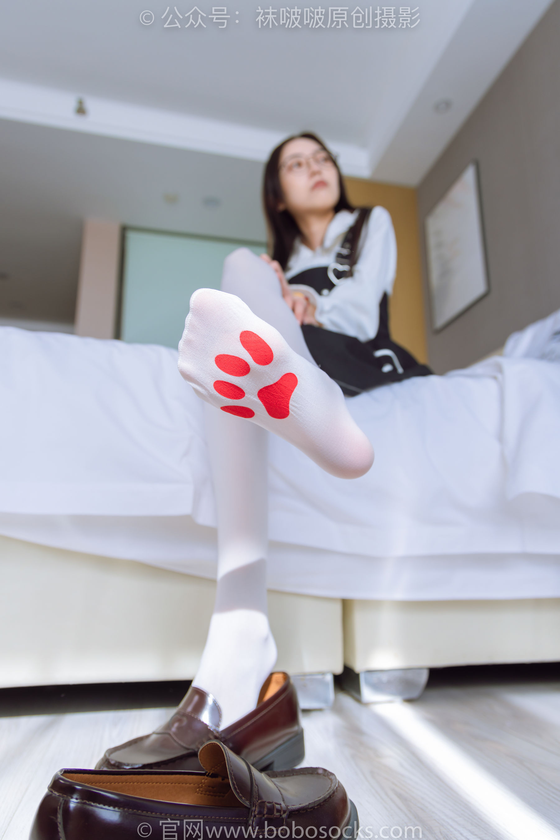BoBoSocks袜啵啵 No.177 稚予-皮鞋、厚白丝（脚底猫爪印款）