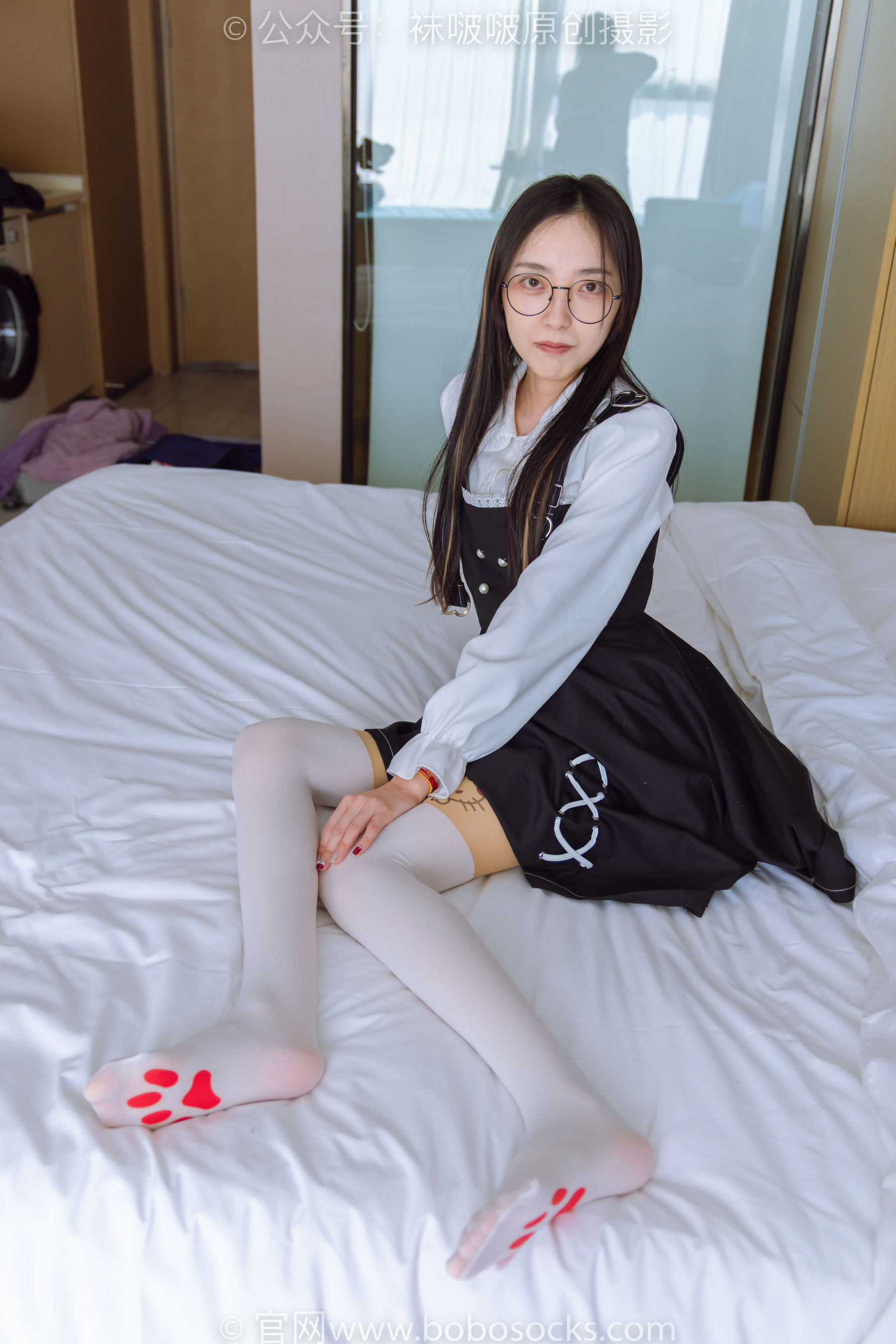 BoBoSocks袜啵啵 No.177 稚予-皮鞋、厚白丝（脚底猫爪印款）