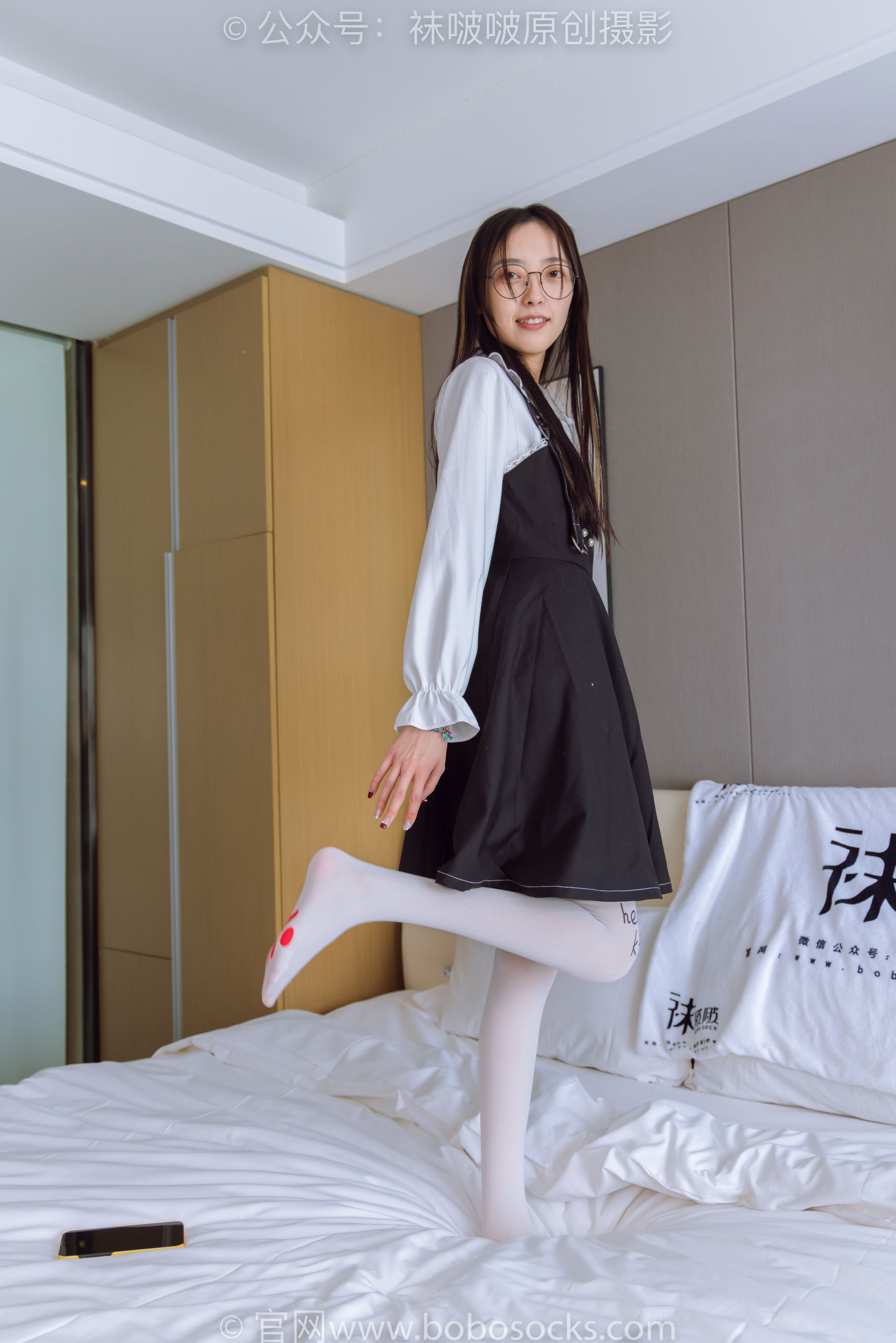 BoBoSocks袜啵啵 No.177 稚予-皮鞋、厚白丝（脚底猫爪印款）