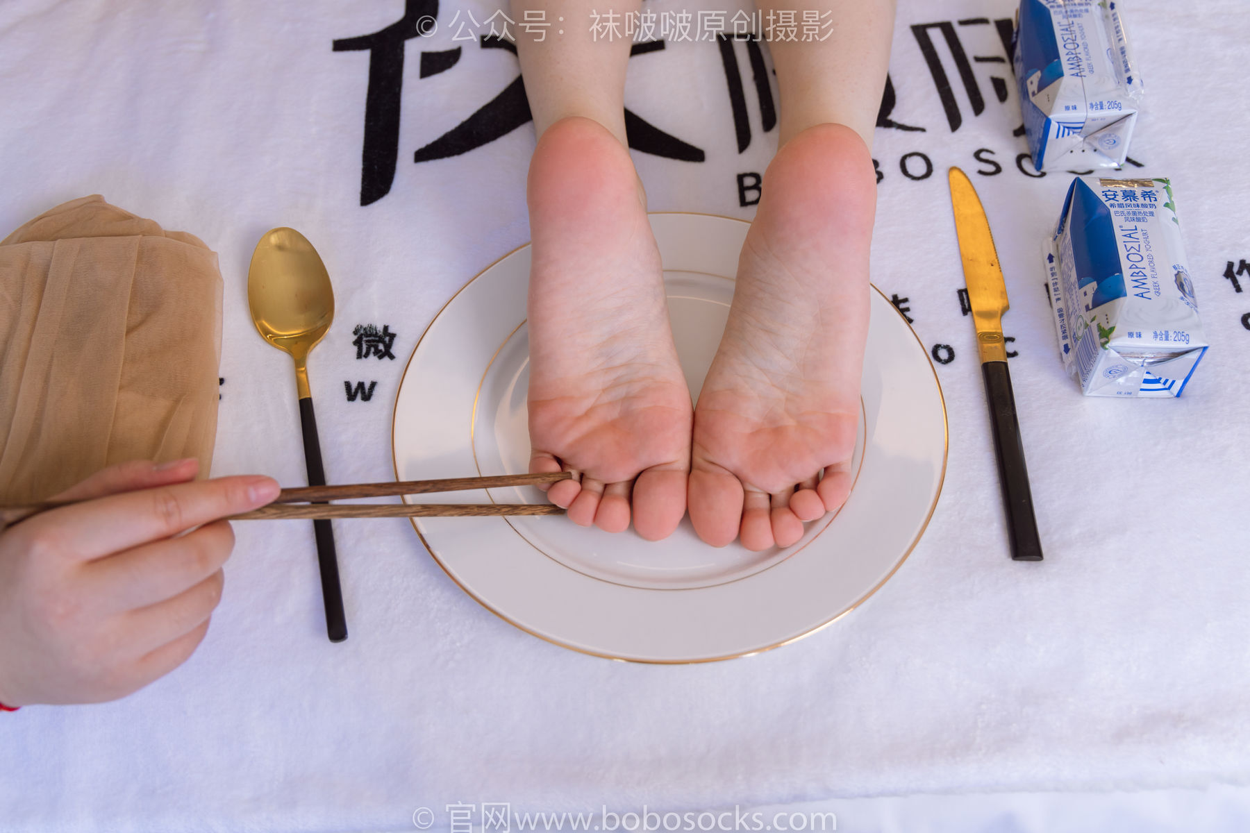 BoBoSocks袜啵啵 No.180 苏苏-高跟鞋、肉丝、裸足、踩酸奶剧情