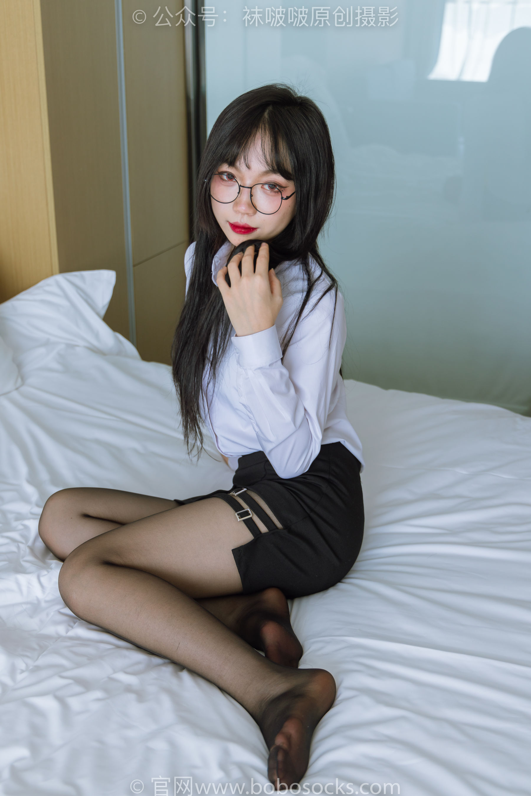 BoBoSocks袜啵啵 No.185 周周-ol制服、高跟鞋、黑丝