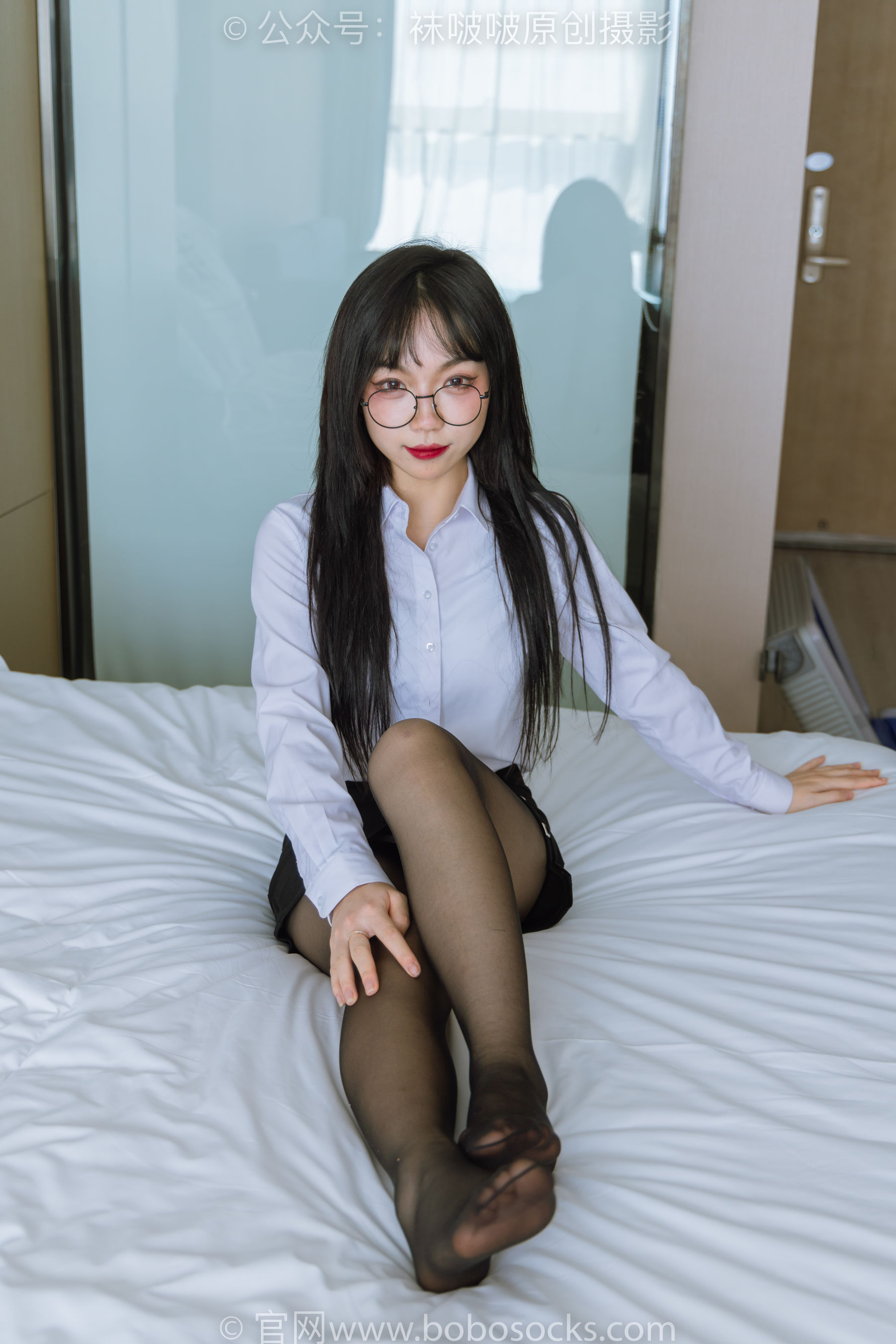 BoBoSocks袜啵啵 No.185 周周-ol制服、高跟鞋、黑丝