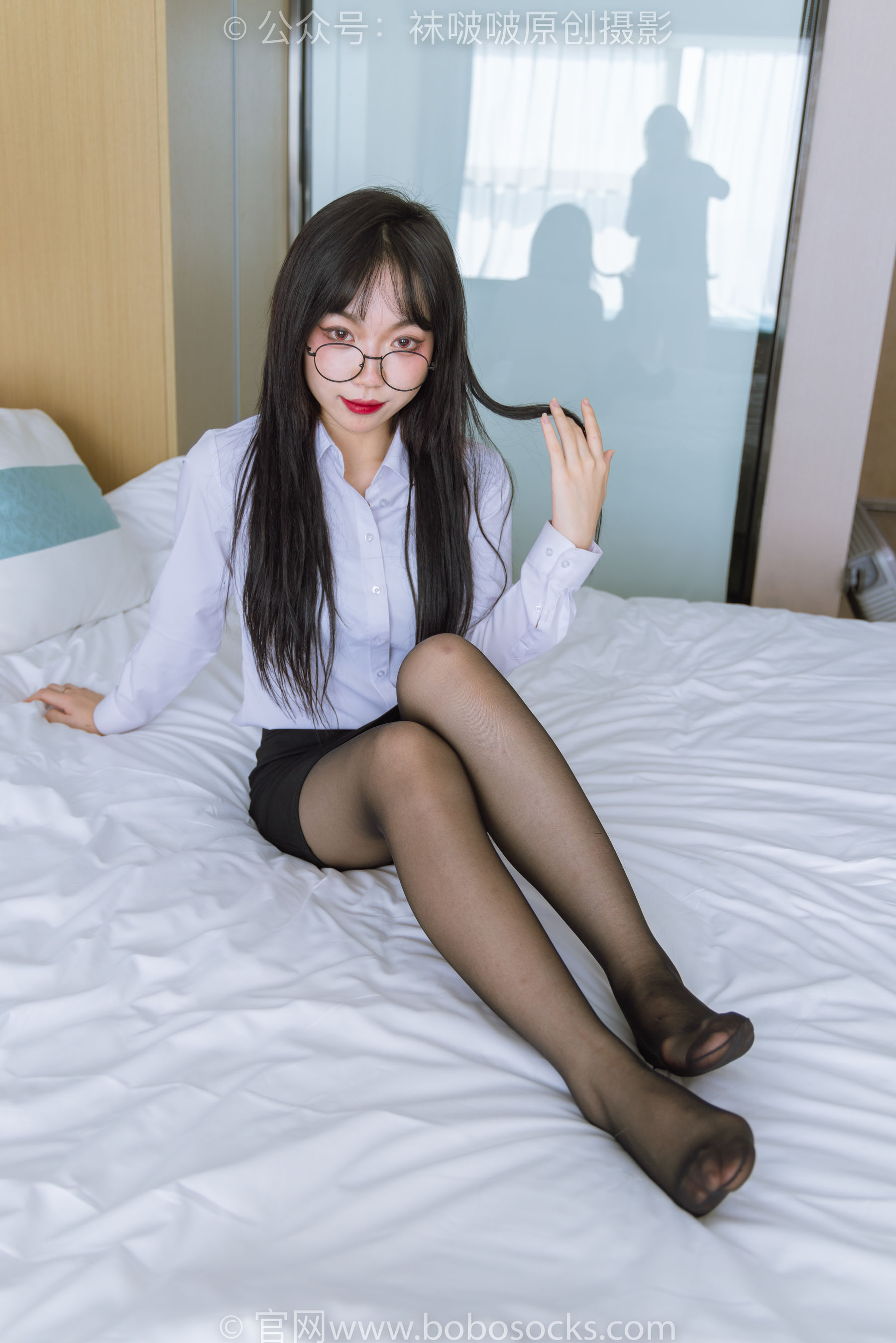 BoBoSocks袜啵啵 No.185 周周-ol制服、高跟鞋、黑丝