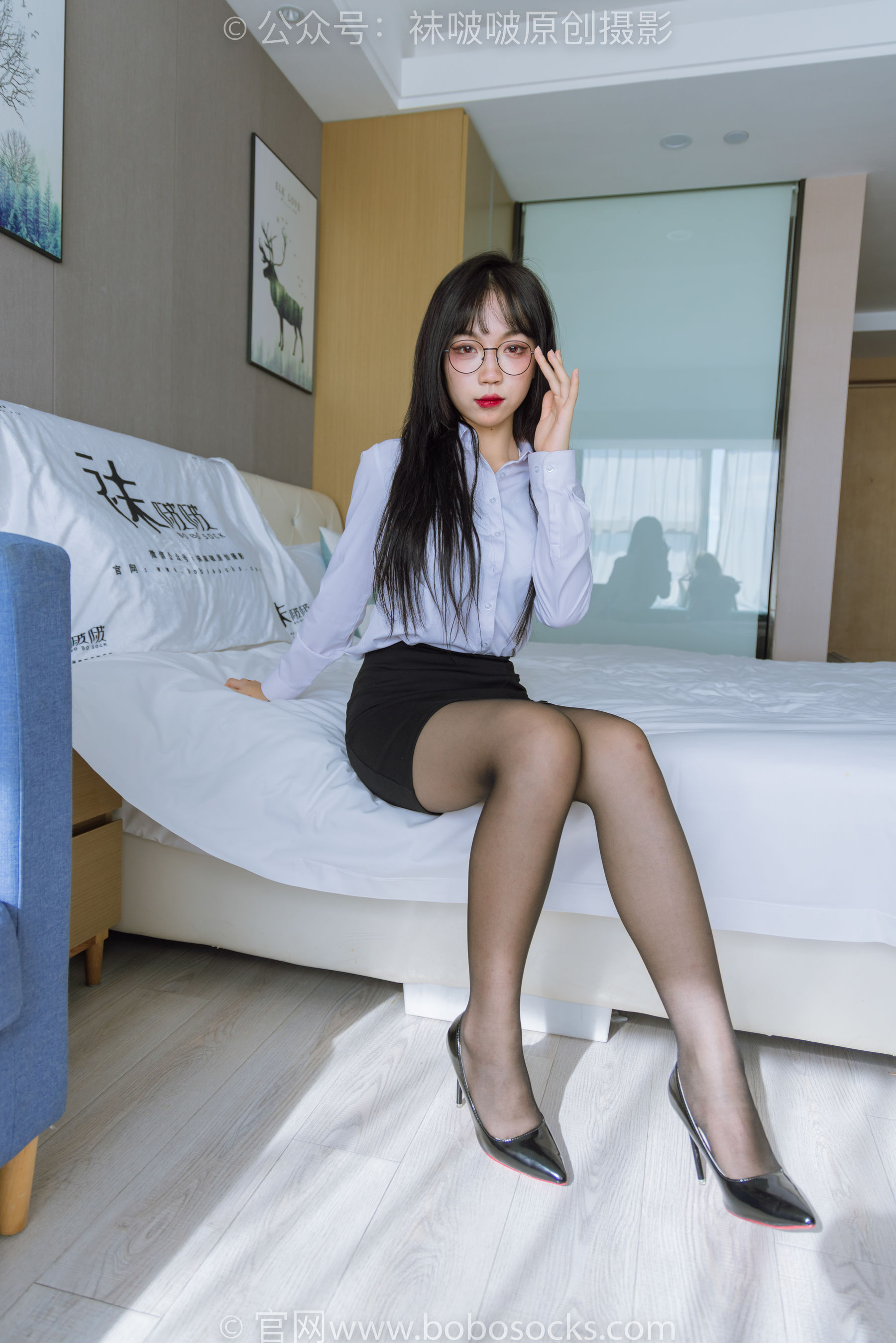 BoBoSocks袜啵啵 No.185 周周-ol制服、高跟鞋、黑丝