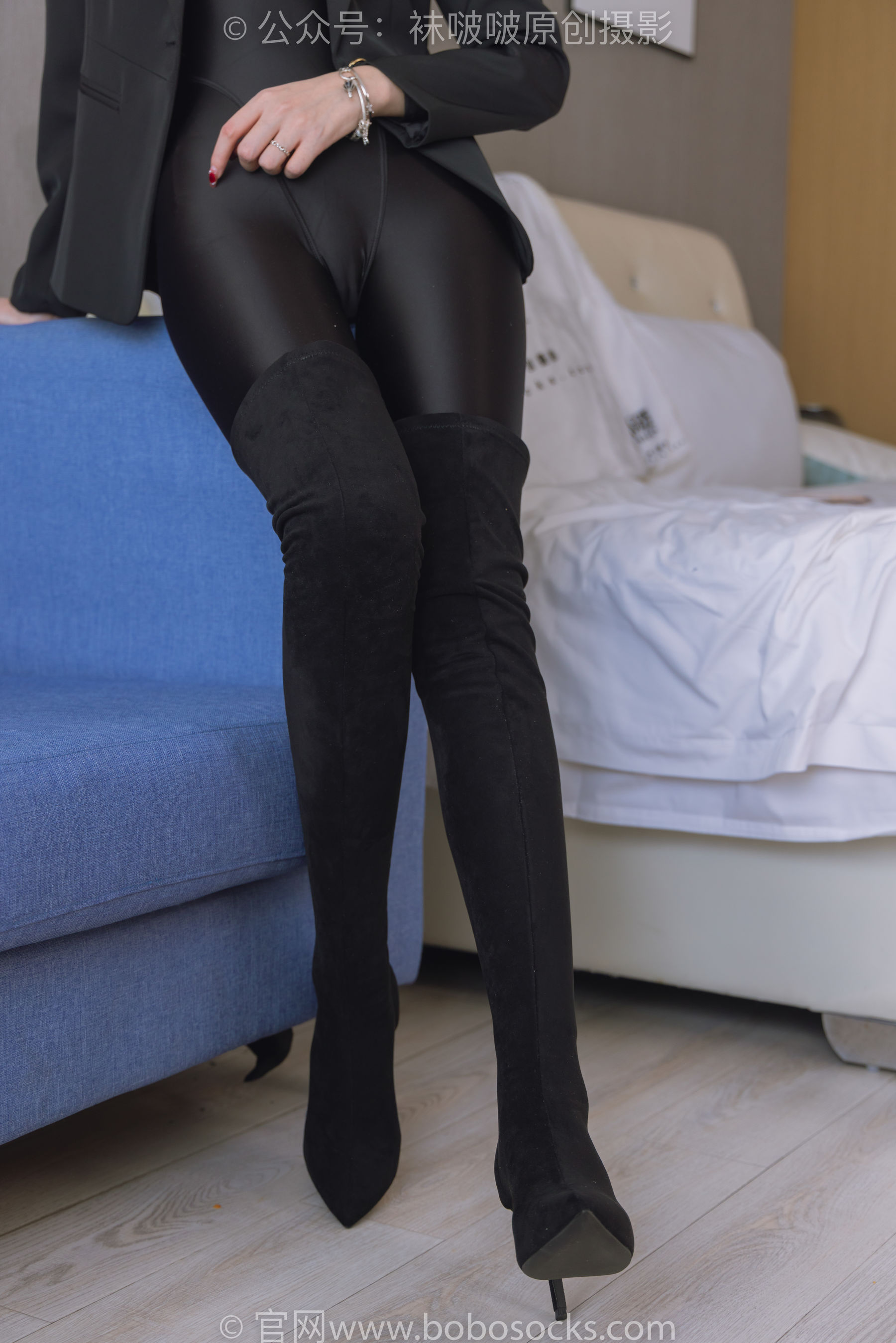 BoBoSocks袜啵啵 No.188 小甜豆-连体泳衣、高跟长靴、短肉丝、裸足