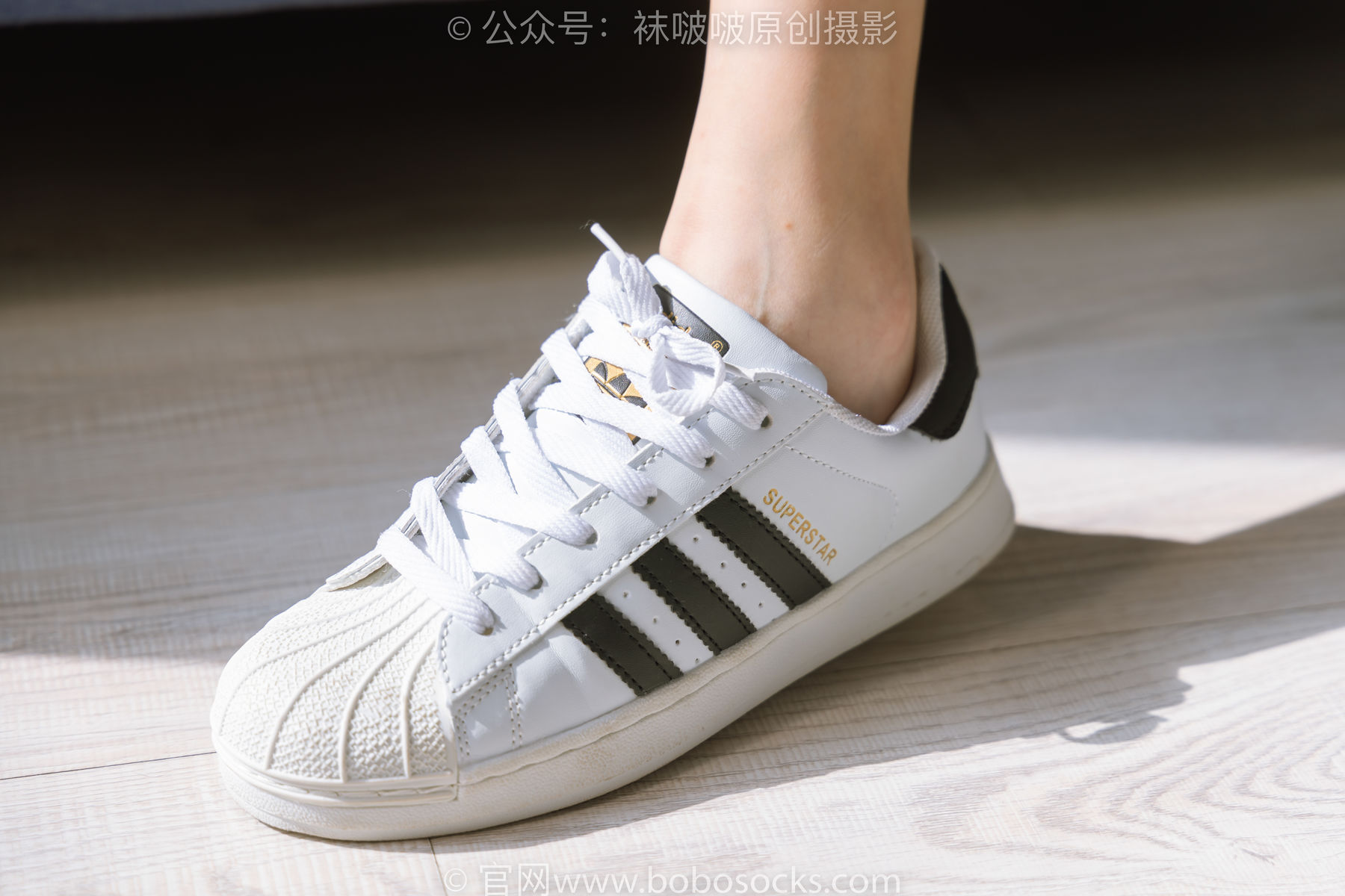 BoBoSocks袜啵啵 No.189 小甜豆-贝壳头板鞋、白棉袜、裸足