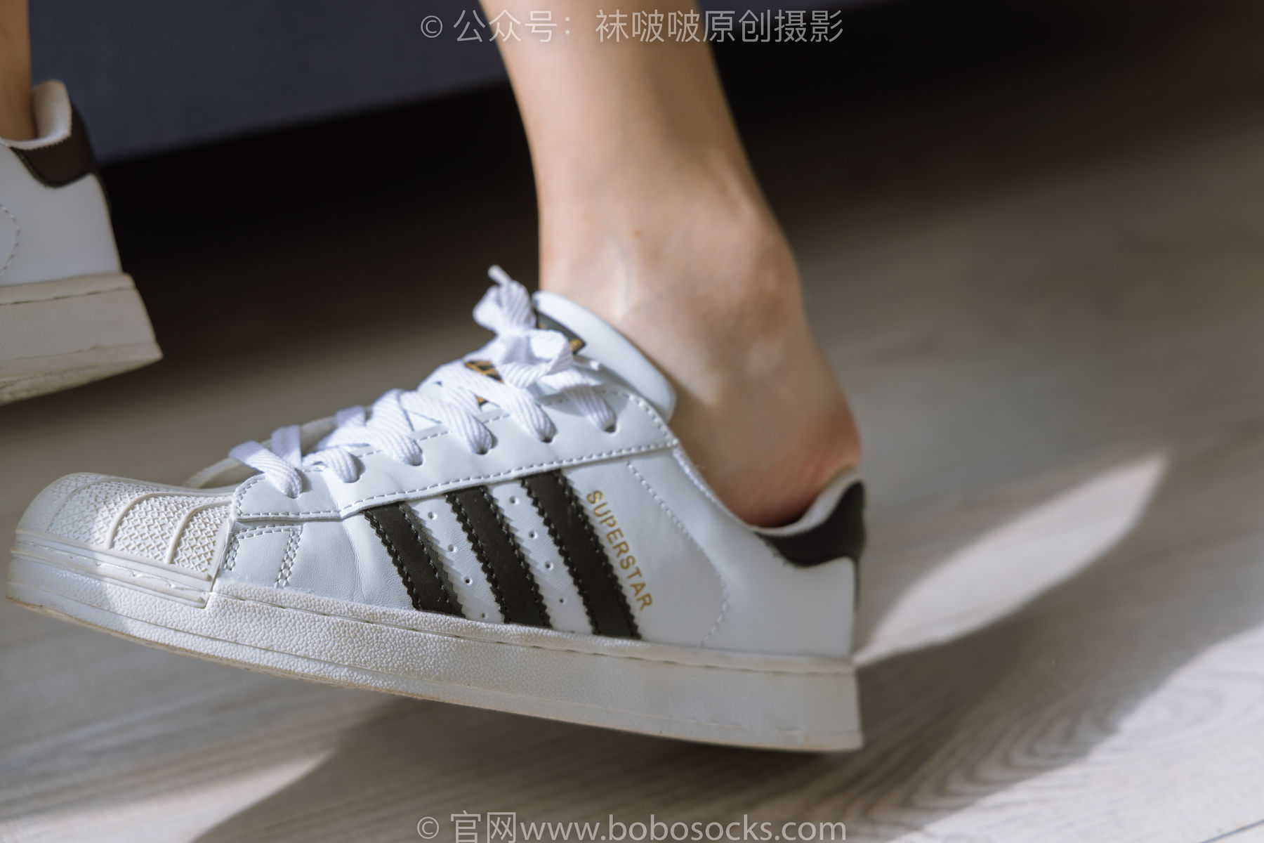 BoBoSocks袜啵啵 No.189 小甜豆-贝壳头板鞋、白棉袜、裸足