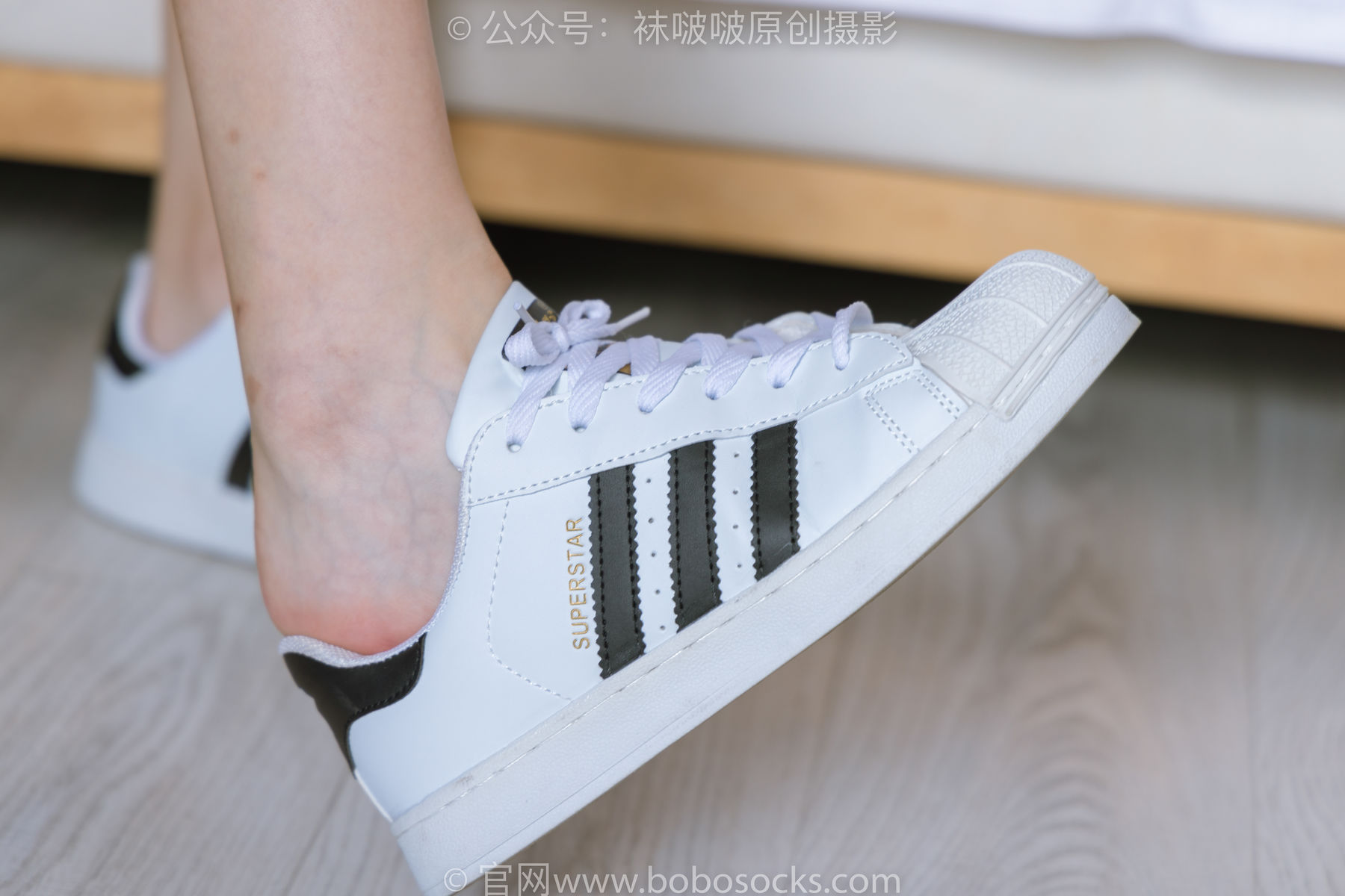 BoBoSocks袜啵啵 No.189 小甜豆-贝壳头板鞋、白棉袜、裸足