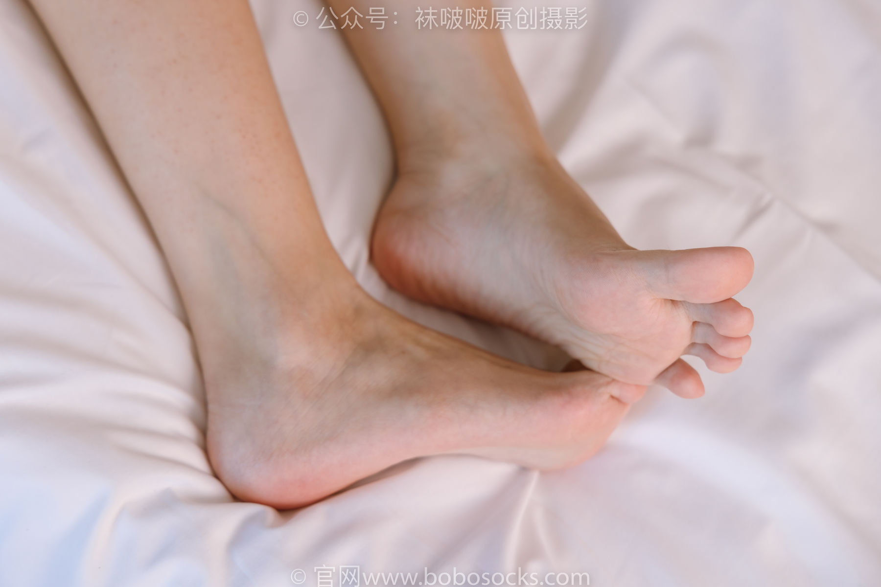 BoBoSocks袜啵啵 No.190 小安-两双高跟鞋、两双船袜、裸足