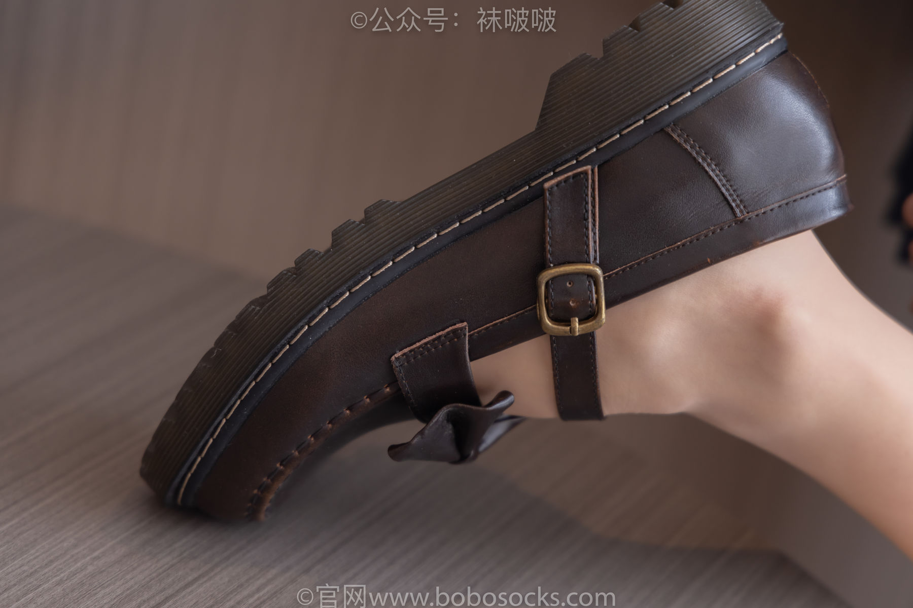 BoBoSocks袜啵啵 积分限定作品005 稚予-JK制服、皮鞋、油亮肉丝、踩蛋糕