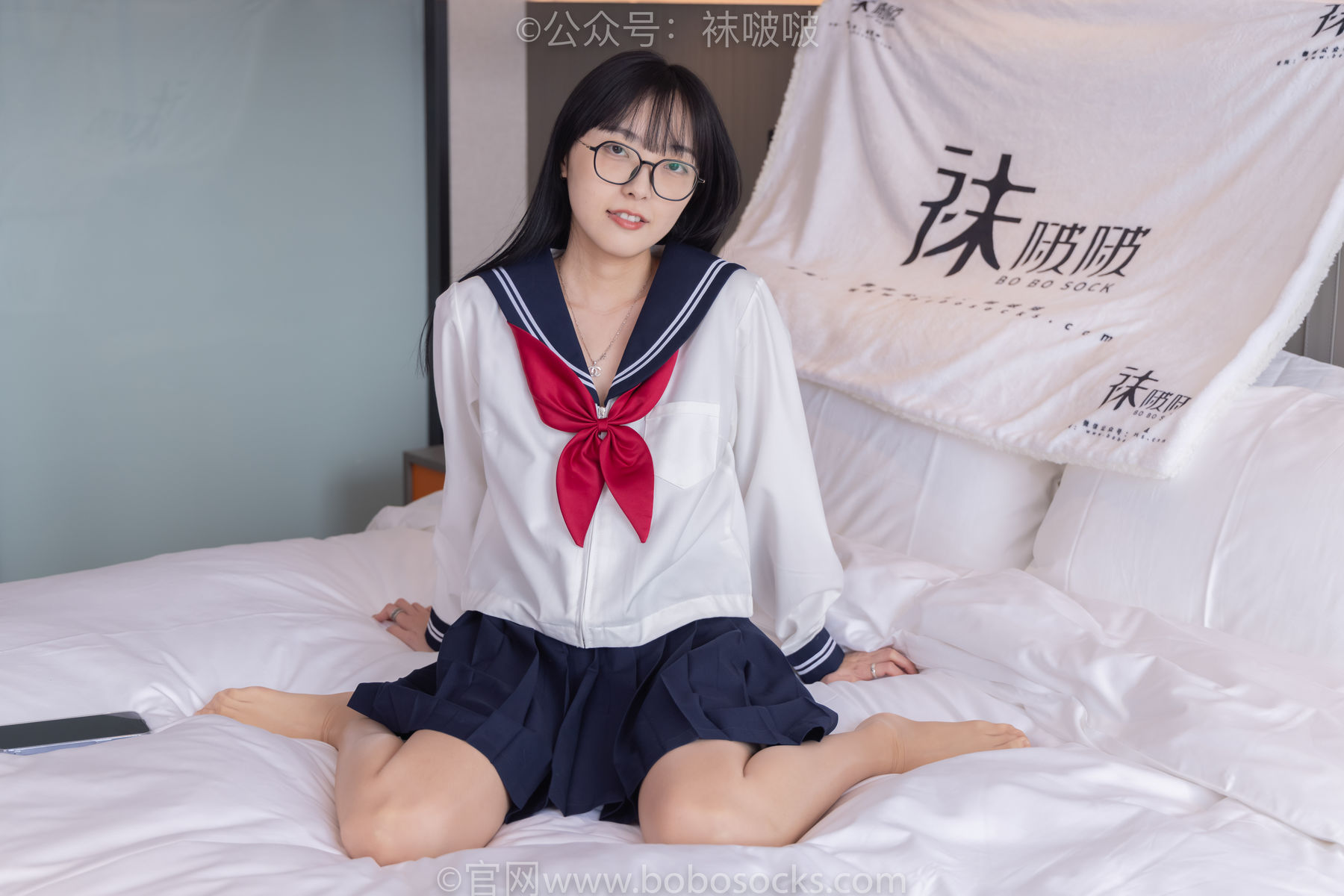 BoBoSocks袜啵啵 积分限定作品005 稚予-JK制服、皮鞋、油亮肉丝、踩蛋糕