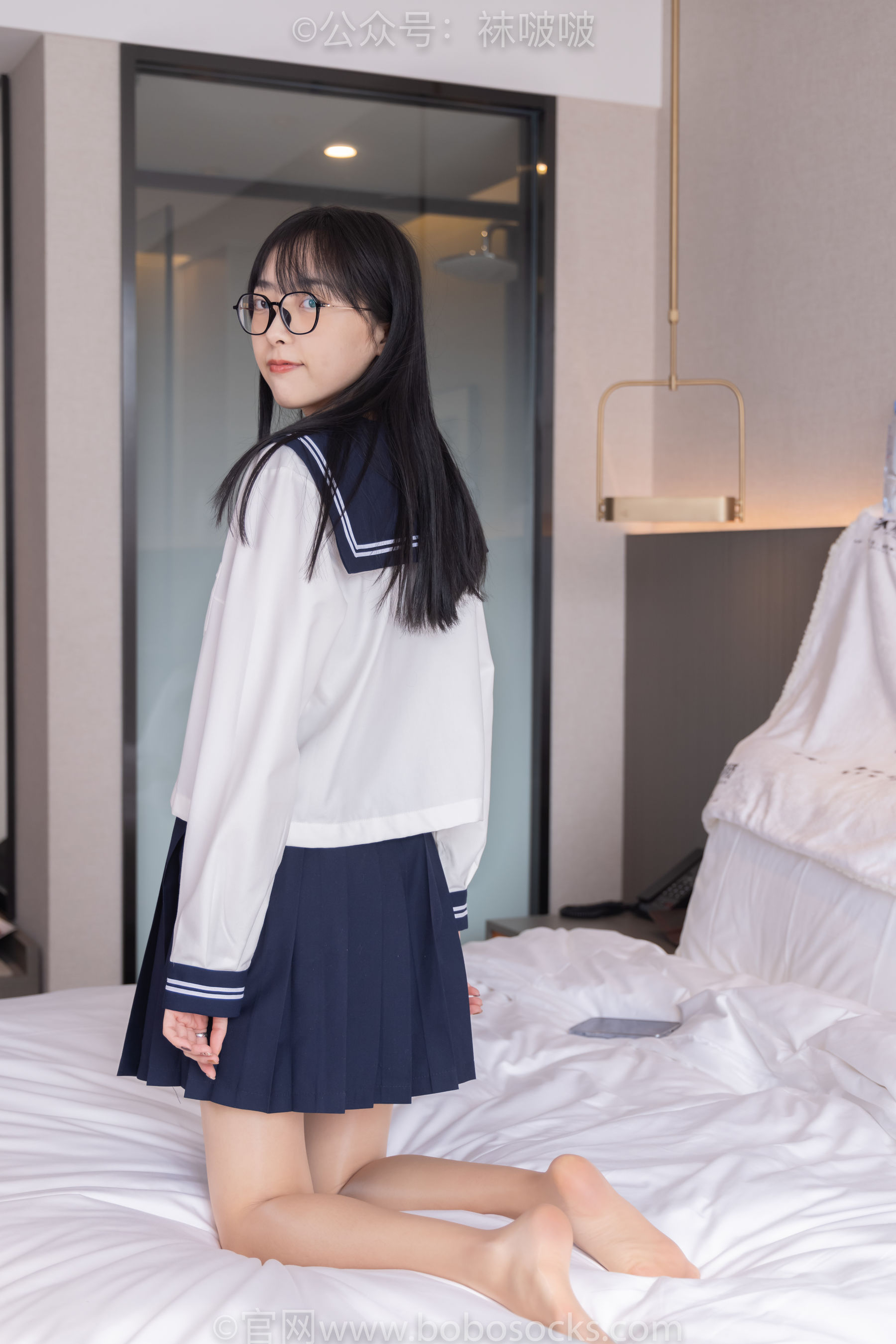 BoBoSocks袜啵啵 积分限定作品005 稚予-JK制服、皮鞋、油亮肉丝、踩蛋糕