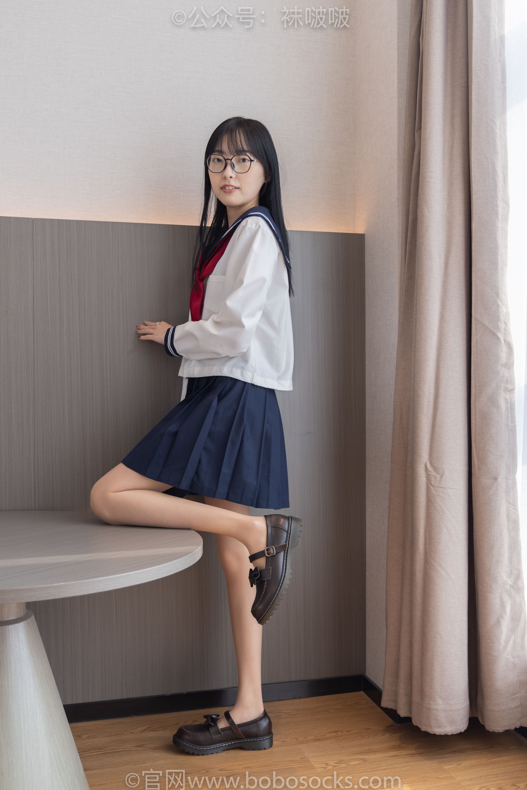 BoBoSocks袜啵啵 积分限定作品005 稚予-JK制服、皮鞋、油亮肉丝、踩蛋糕