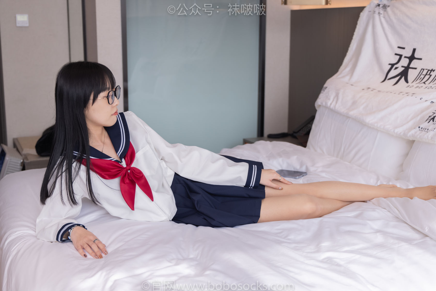 BoBoSocks袜啵啵 积分限定作品005 稚予-JK制服、皮鞋、油亮肉丝、踩蛋糕