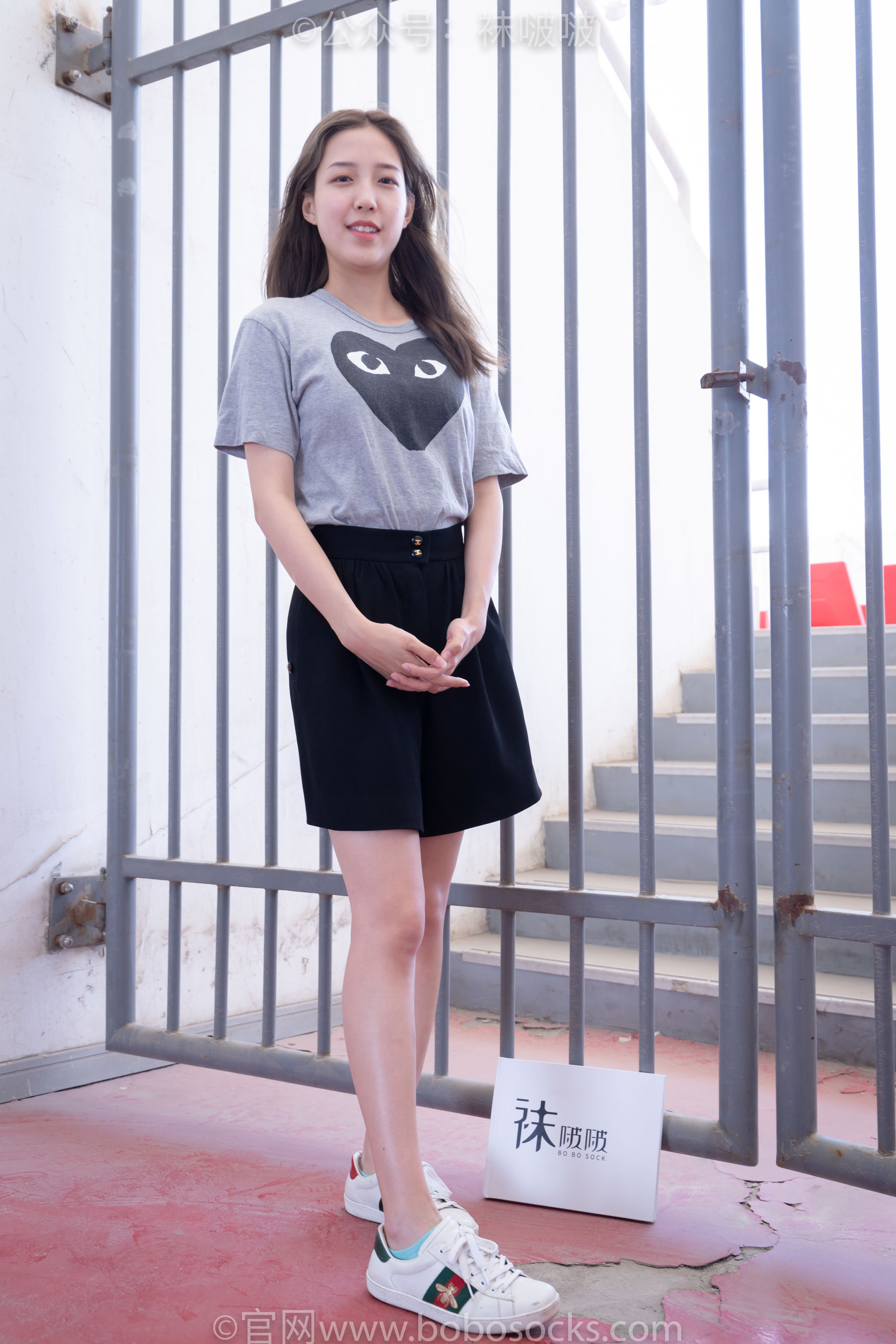 BoBoSocks袜啵啵 积分限定作品006 泡芙-板鞋、天蓝色短棉袜、裸足
