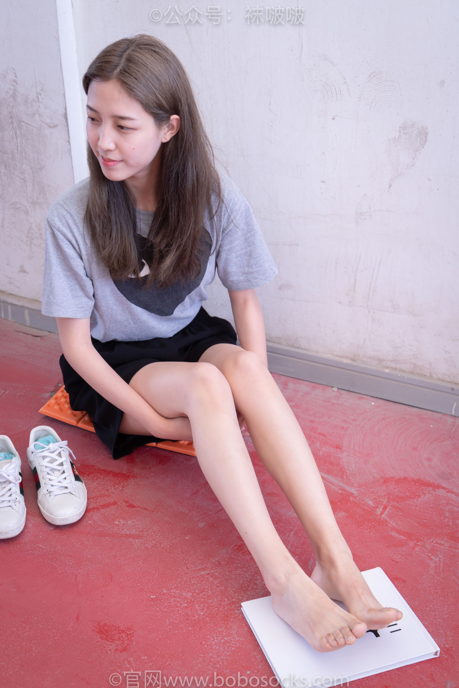 BoBoSocks袜啵啵 积分限定作品006 泡芙-板鞋、天蓝色短棉袜、裸足