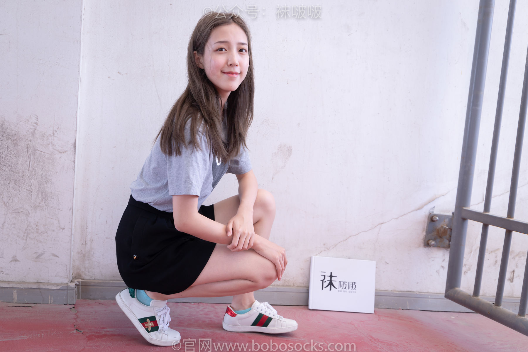BoBoSocks袜啵啵 积分限定作品006 泡芙-板鞋、天蓝色短棉袜、裸足