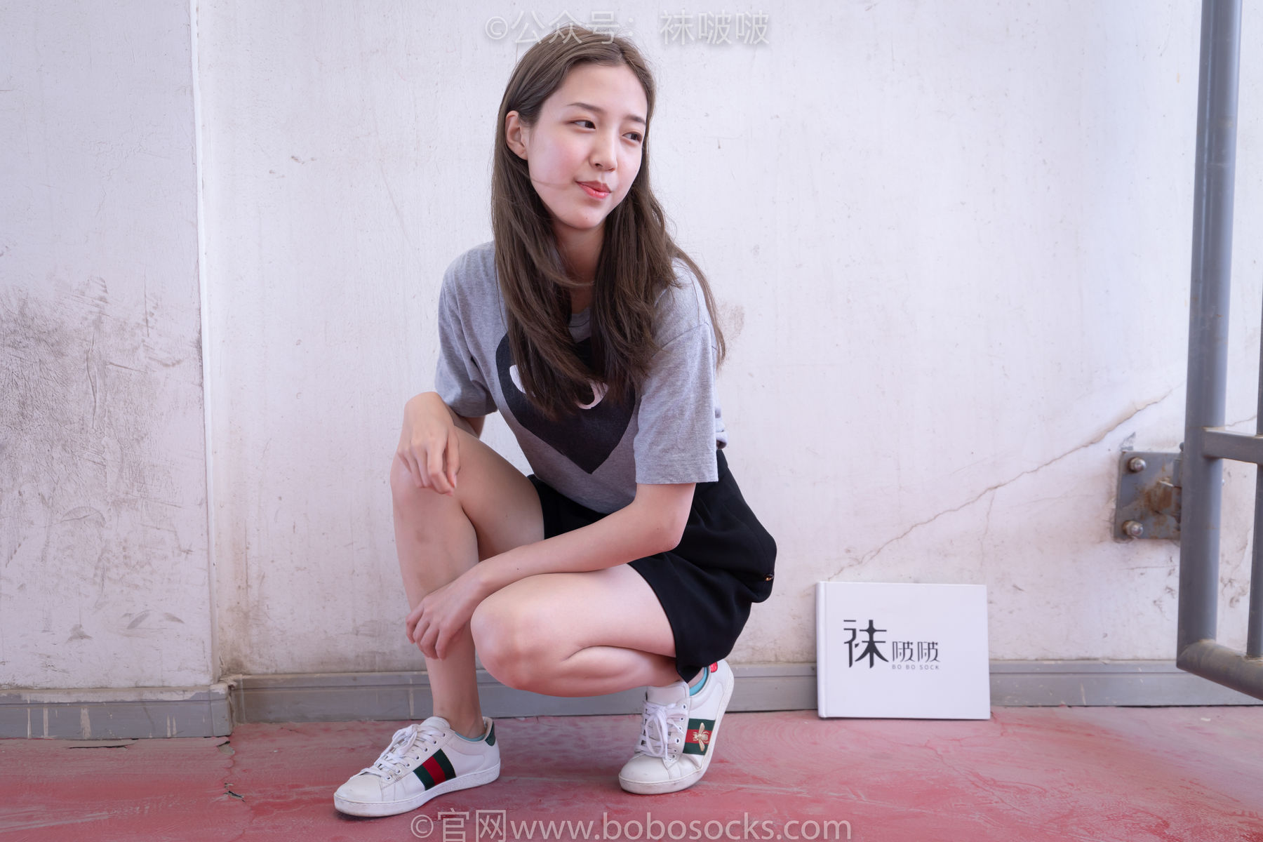 BoBoSocks袜啵啵 积分限定作品006 泡芙-板鞋、天蓝色短棉袜、裸足