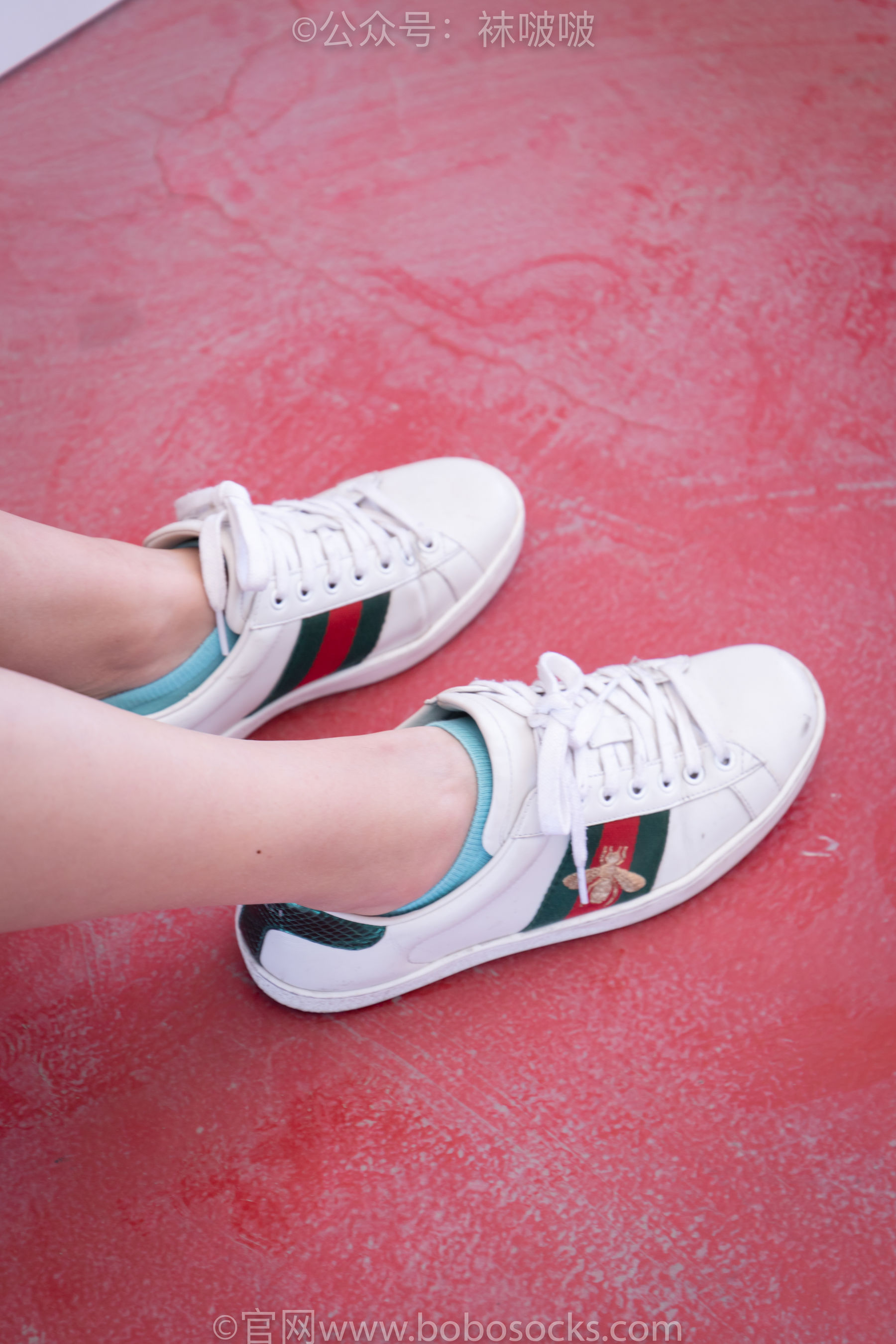 BoBoSocks袜啵啵 积分限定作品006 泡芙-板鞋、天蓝色短棉袜、裸足
