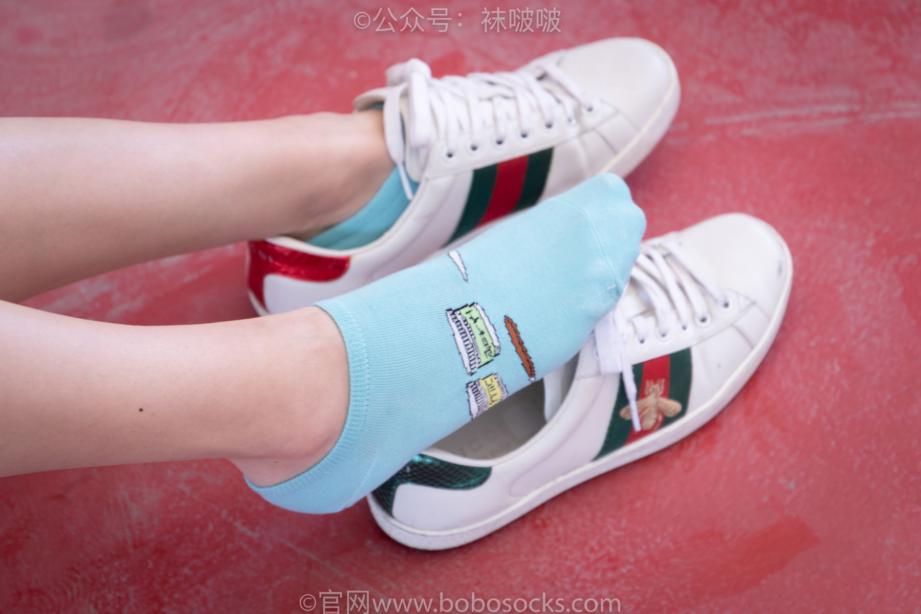 BoBoSocks袜啵啵 积分限定作品006 泡芙-板鞋、天蓝色短棉袜、裸足
