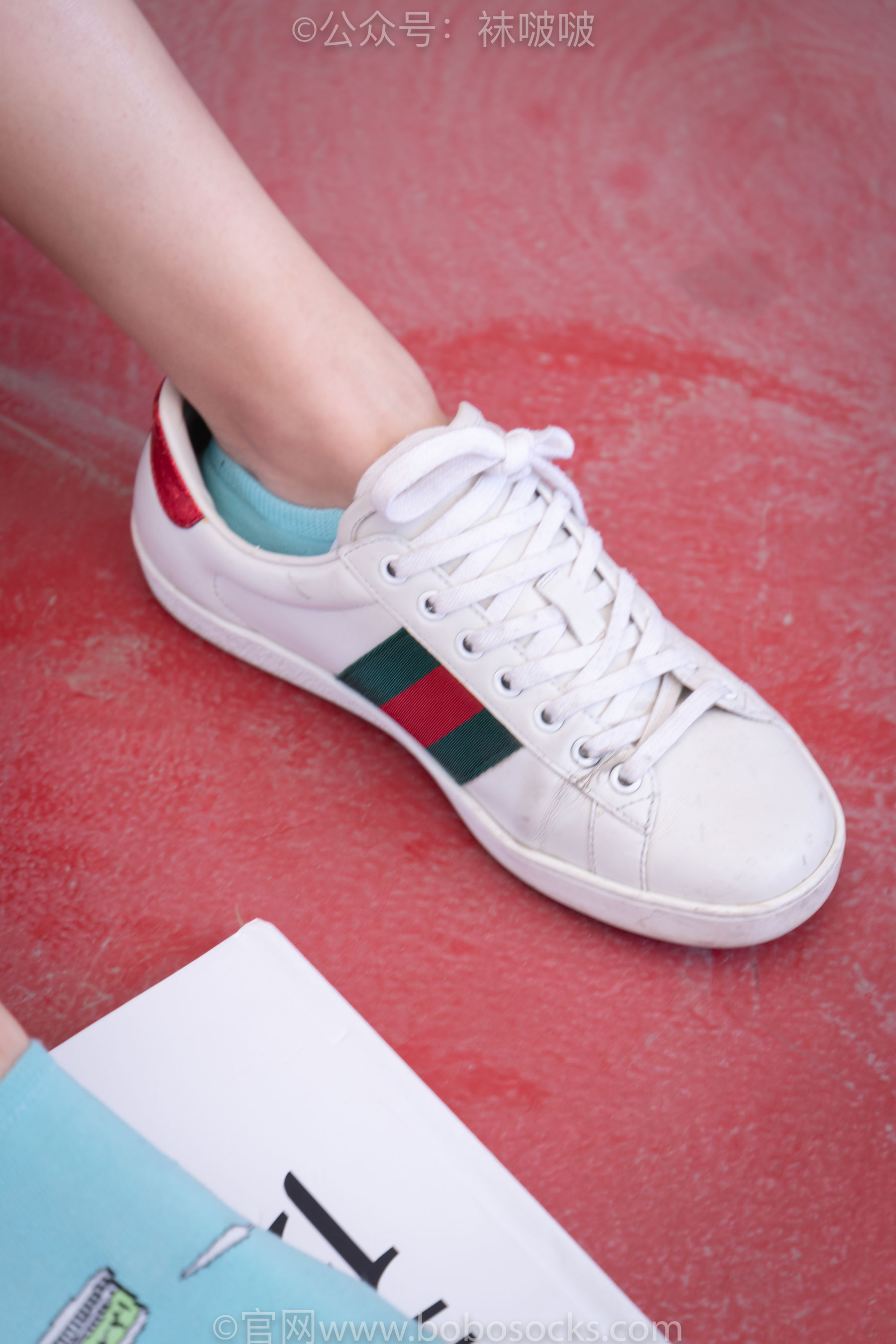 BoBoSocks袜啵啵 积分限定作品006 泡芙-板鞋、天蓝色短棉袜、裸足