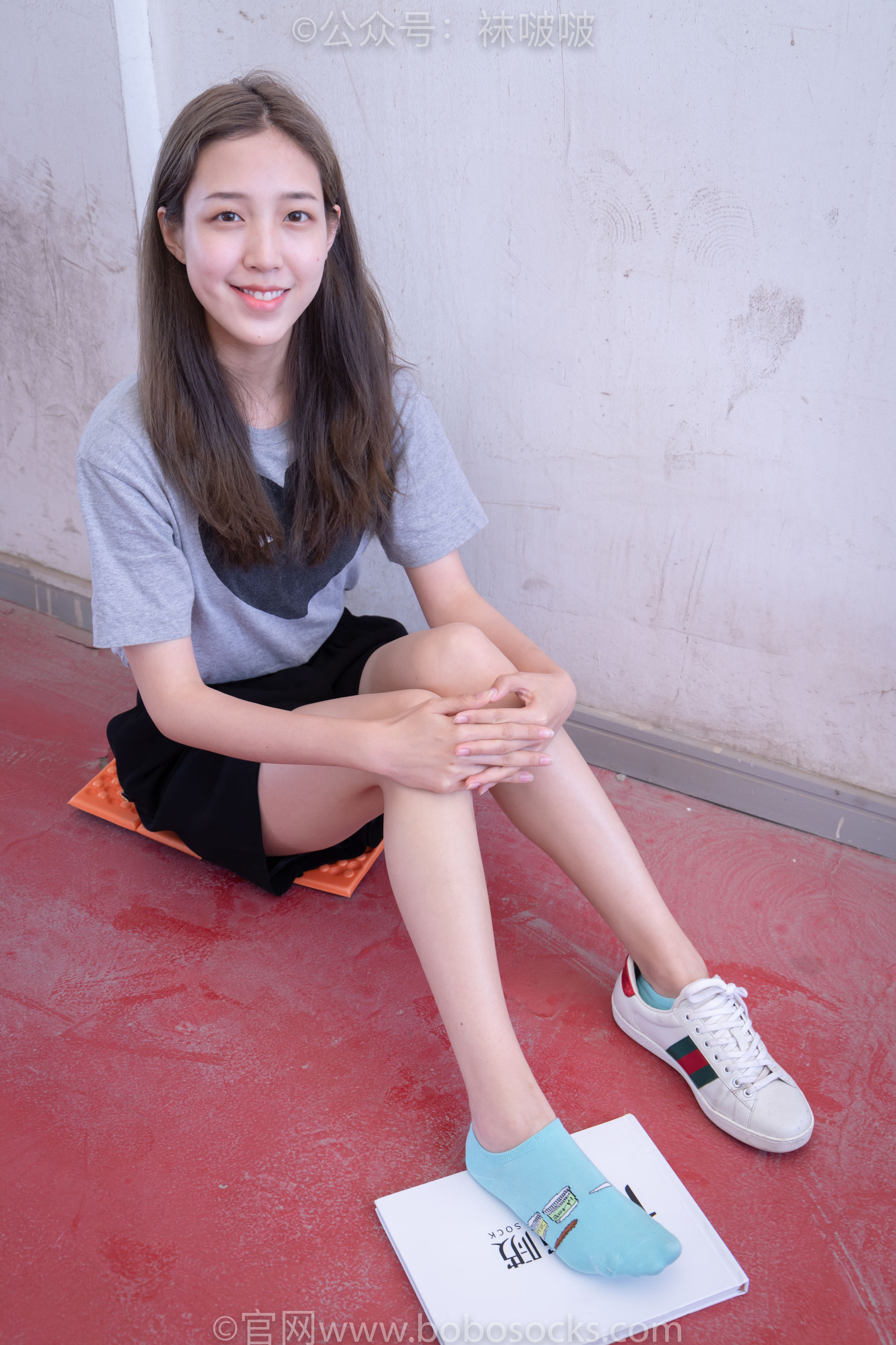 BoBoSocks袜啵啵 积分限定作品006 泡芙-板鞋、天蓝色短棉袜、裸足