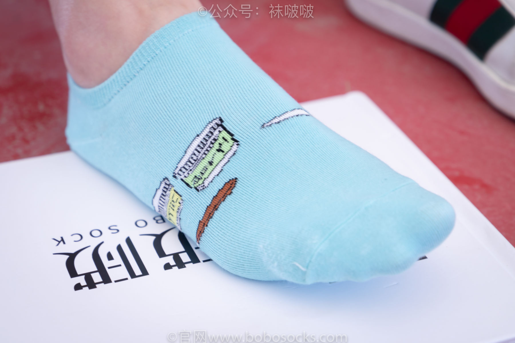 BoBoSocks袜啵啵 积分限定作品006 泡芙-板鞋、天蓝色短棉袜、裸足