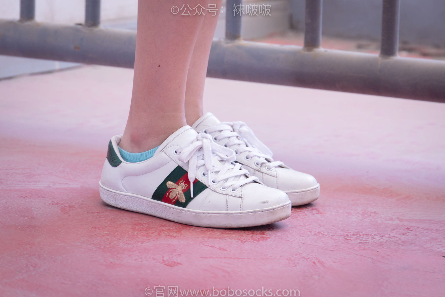 BoBoSocks袜啵啵 积分限定作品006 泡芙-板鞋、天蓝色短棉袜、裸足