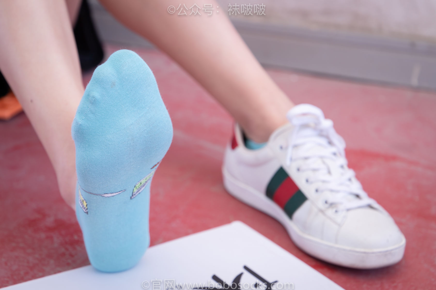 BoBoSocks袜啵啵 积分限定作品006 泡芙-板鞋、天蓝色短棉袜、裸足