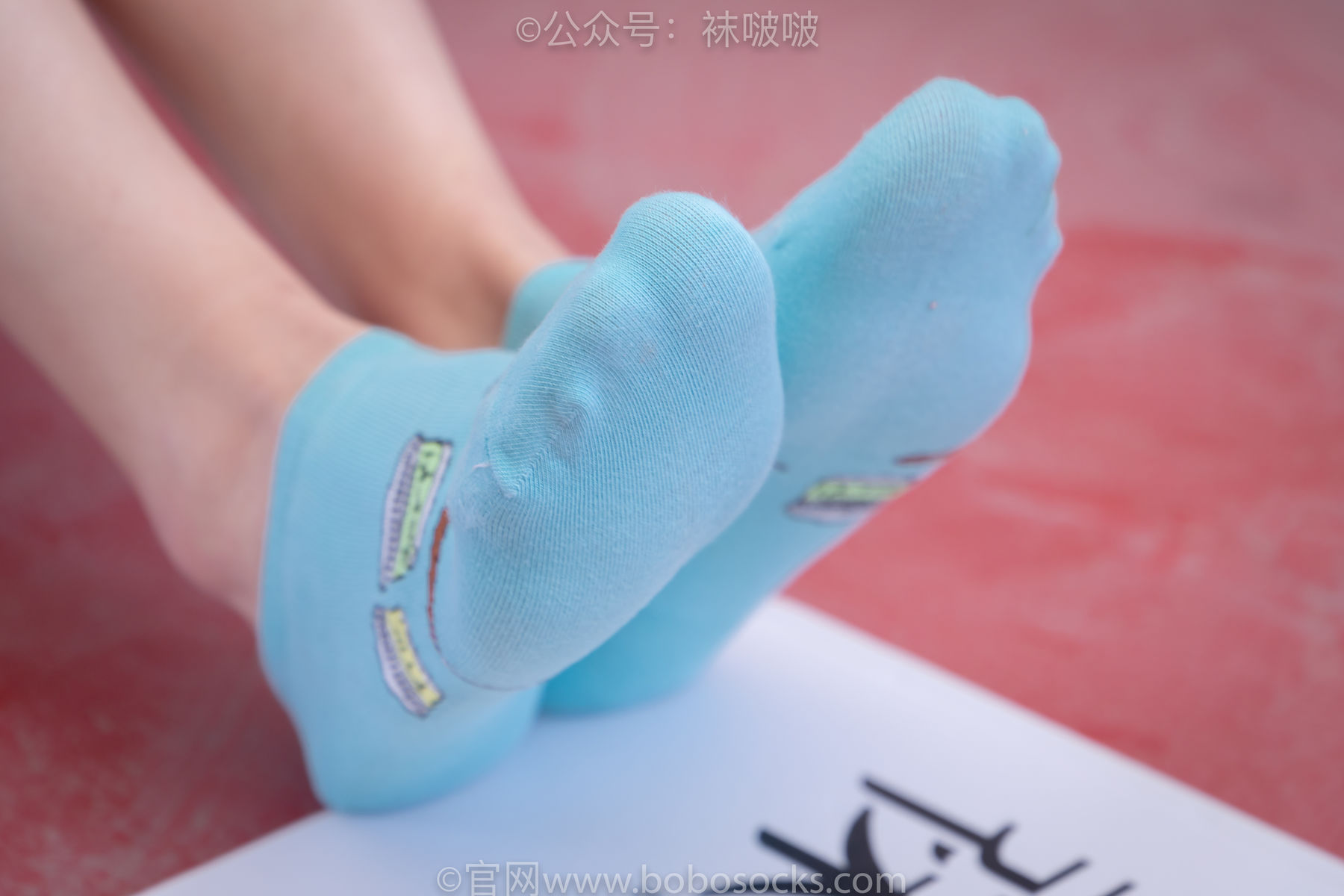 BoBoSocks袜啵啵 积分限定作品006 泡芙-板鞋、天蓝色短棉袜、裸足