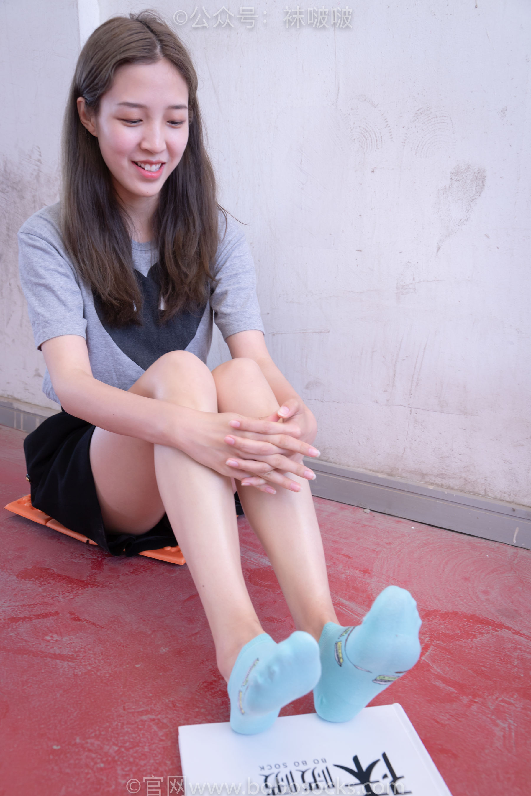 BoBoSocks袜啵啵 积分限定作品006 泡芙-板鞋、天蓝色短棉袜、裸足