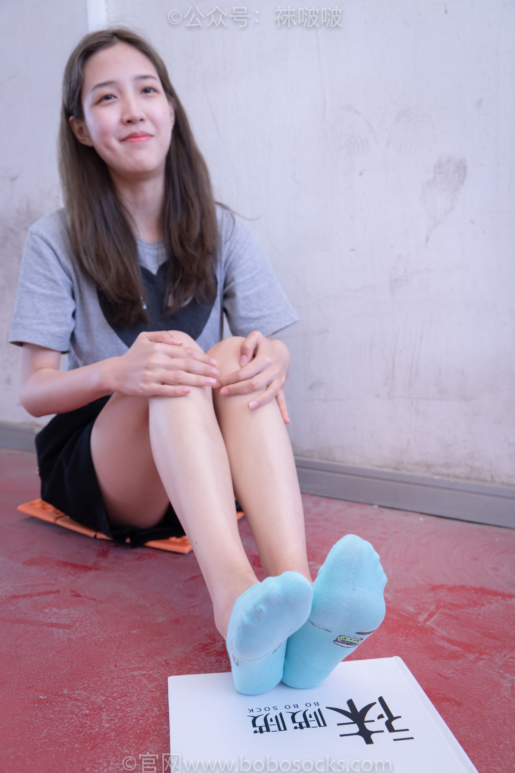 BoBoSocks袜啵啵 积分限定作品006 泡芙-板鞋、天蓝色短棉袜、裸足