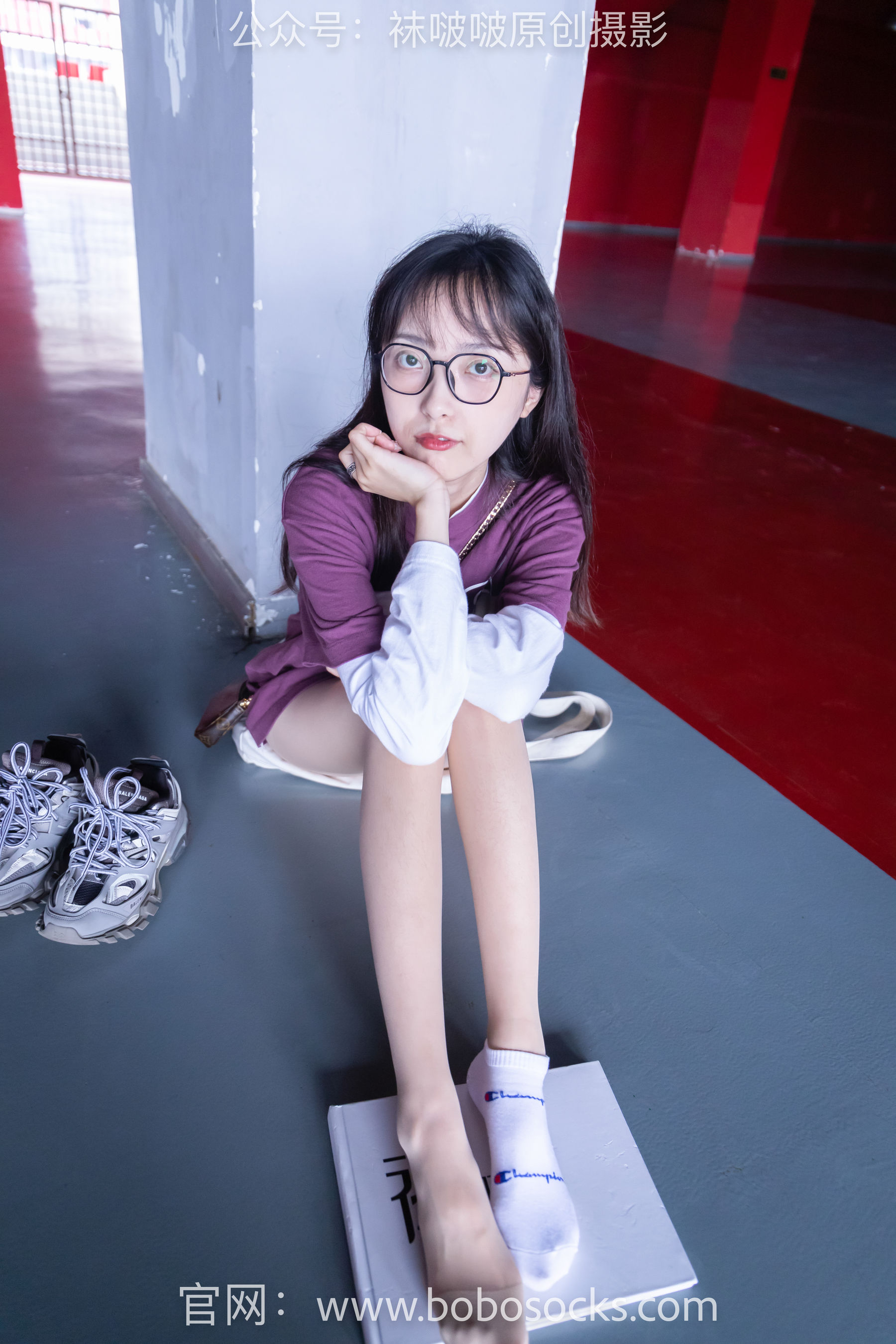 BoBoSocks袜啵啵 积分限定作品010 稚予-巴黎世家运动鞋、白棉袜、肉丝