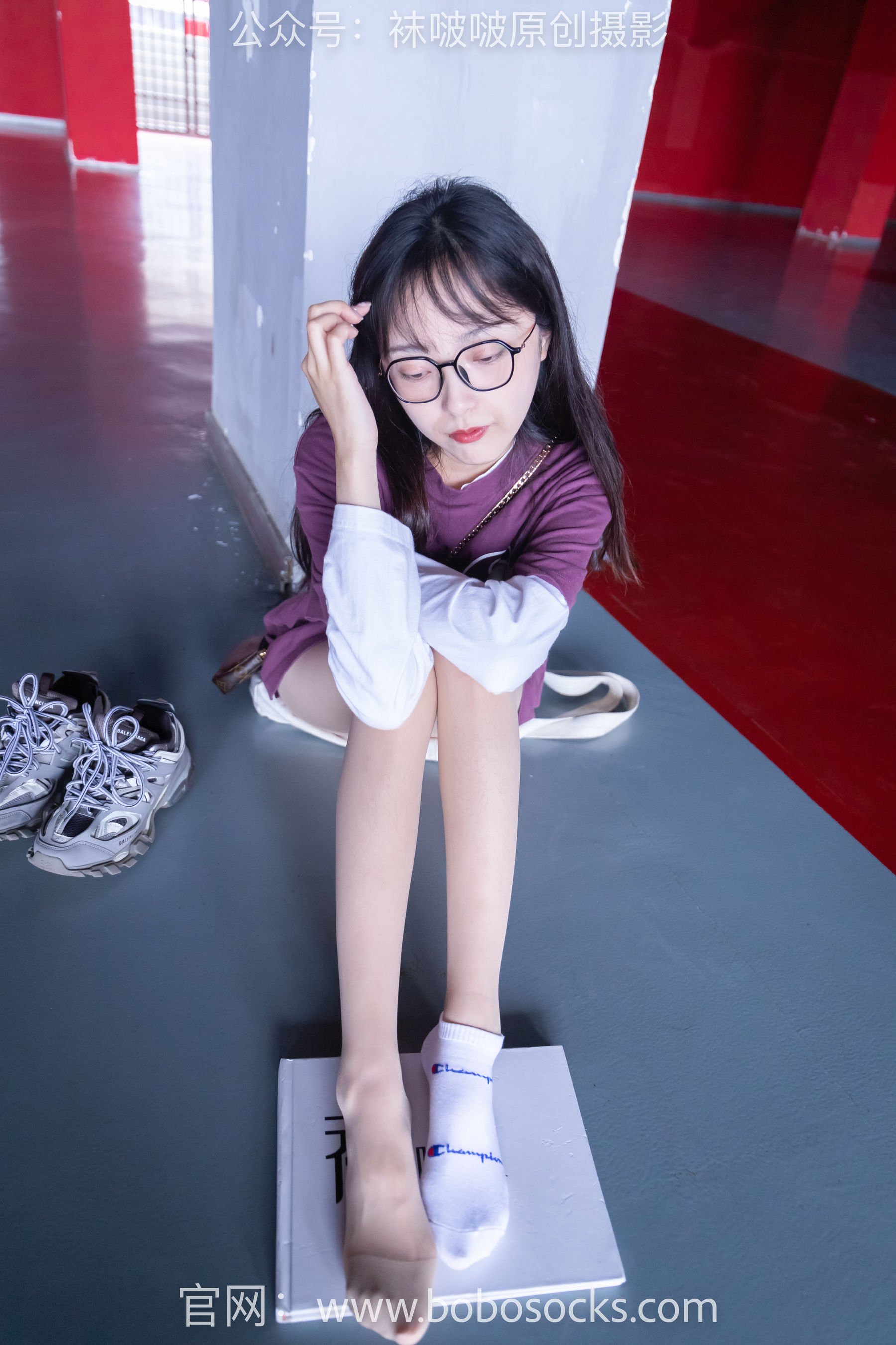 BoBoSocks袜啵啵 积分限定作品010 稚予-巴黎世家运动鞋、白棉袜、肉丝