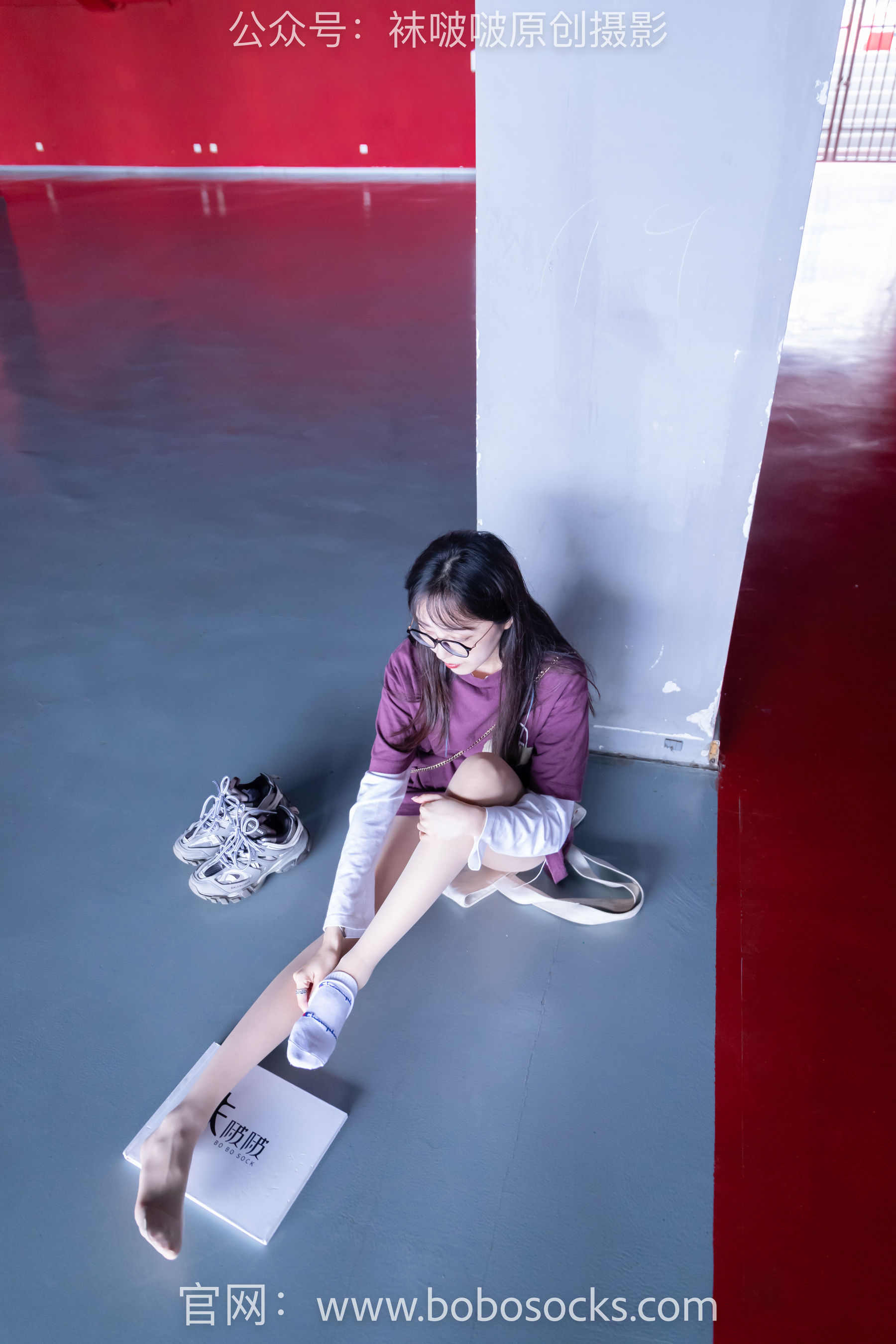 BoBoSocks袜啵啵 积分限定作品010 稚予-巴黎世家运动鞋、白棉袜、肉丝