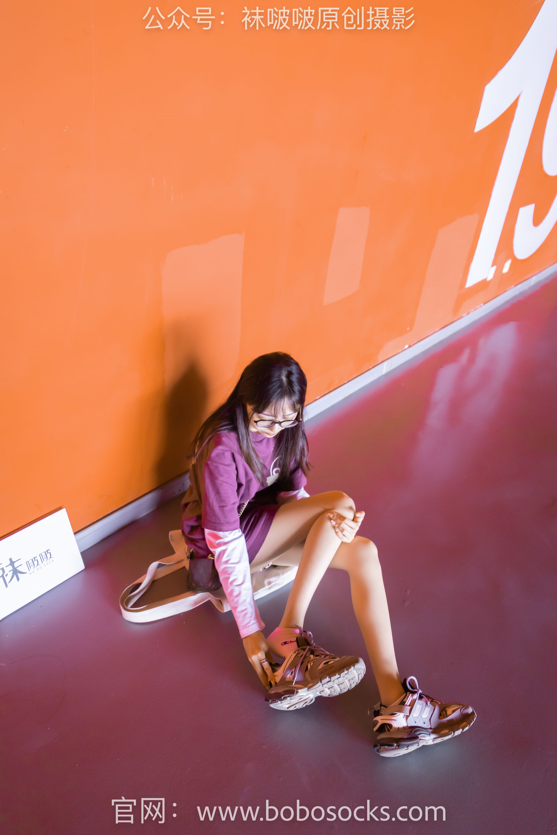 BoBoSocks袜啵啵 积分限定作品010 稚予-巴黎世家运动鞋、白棉袜、肉丝