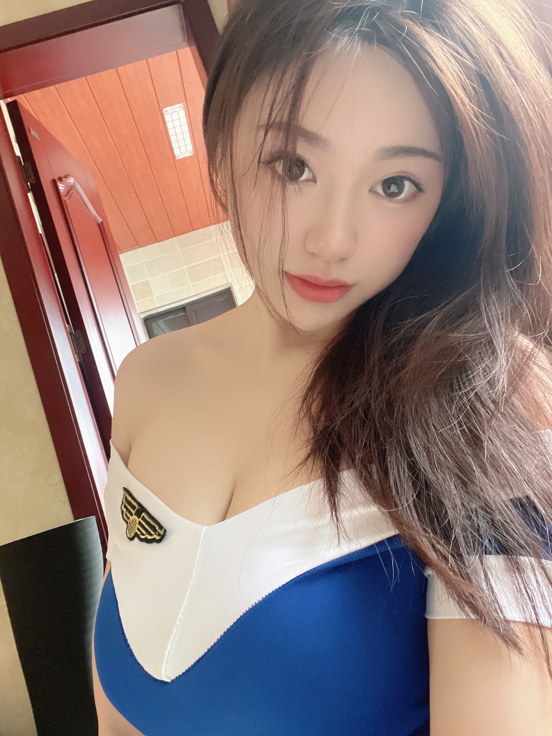 奶宝妹纸 - 蓝色制服