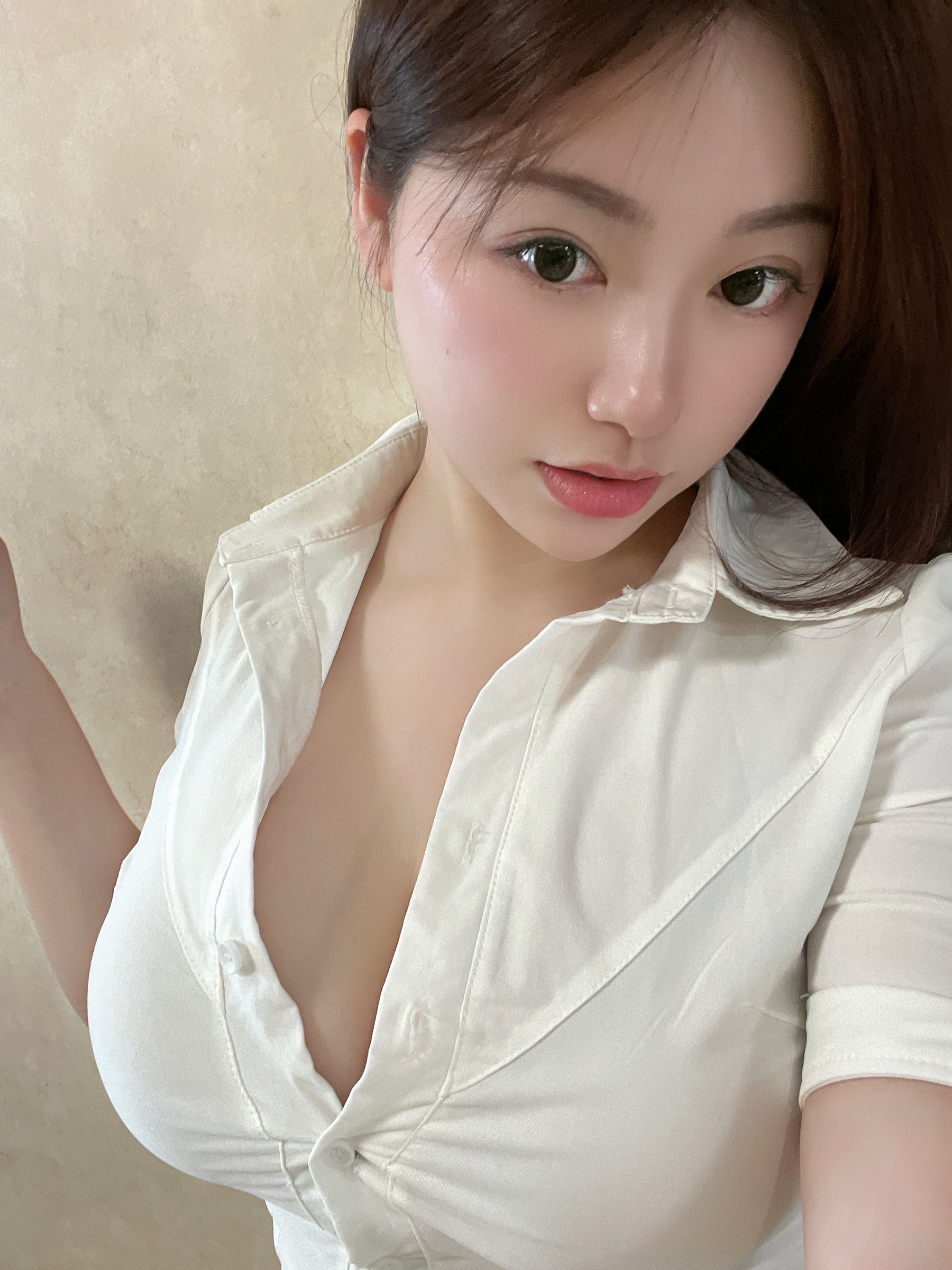 奶宝妹纸 - 高跟配牛仔