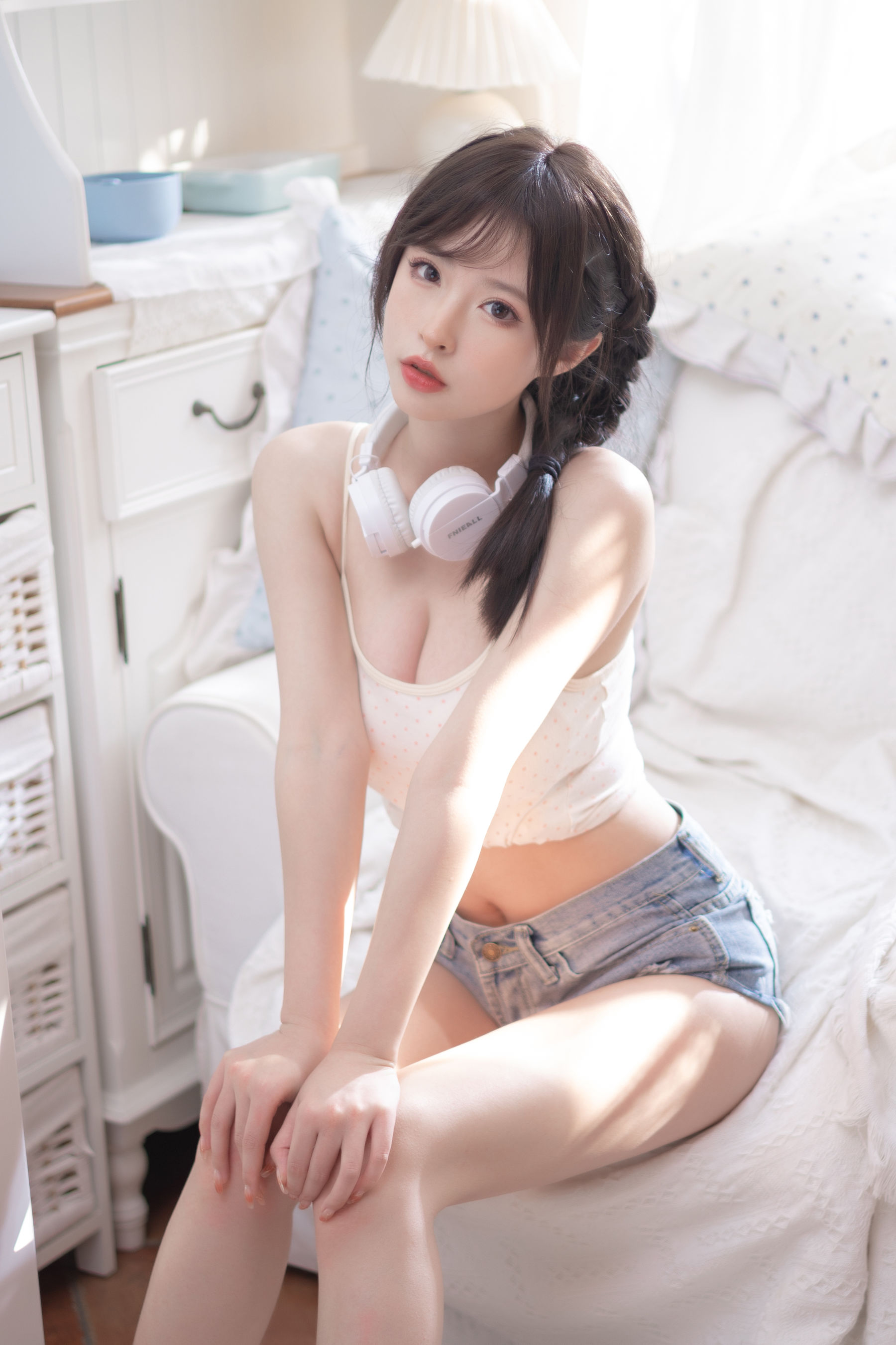 尤物清水由乃 - 麻花少女