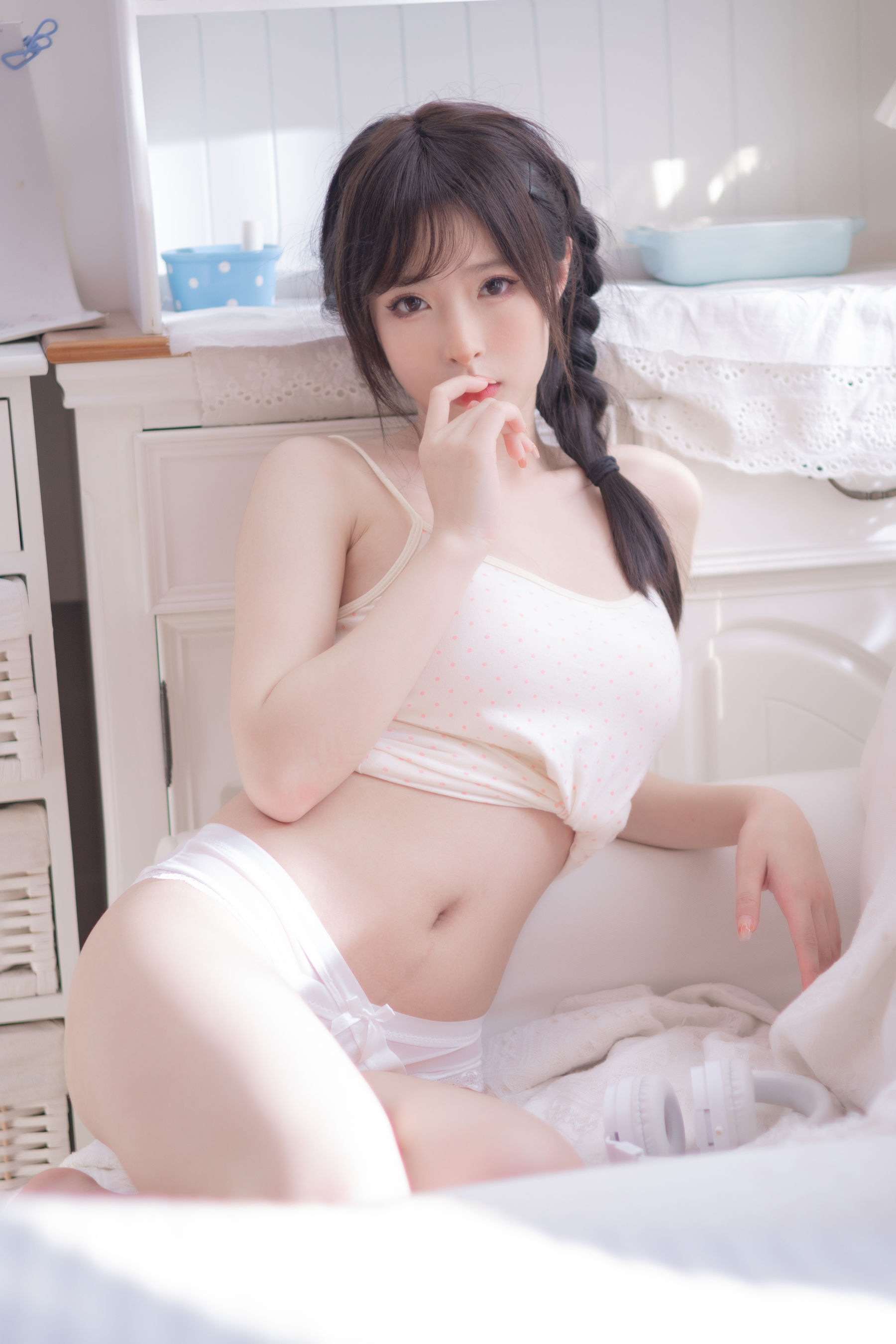 尤物清水由乃 - 麻花少女
