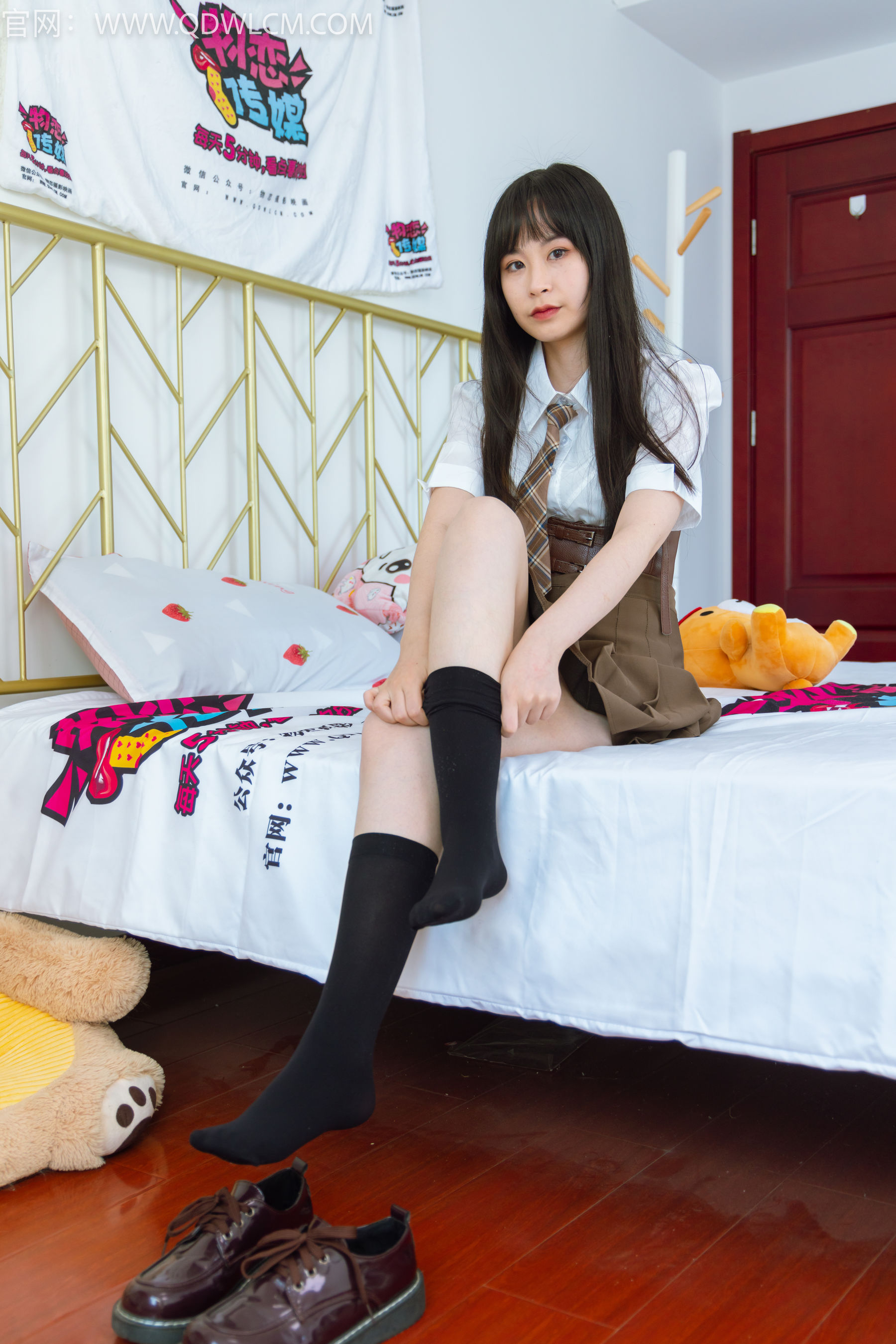 物恋传媒 No.1408 兮兮-温柔肆意