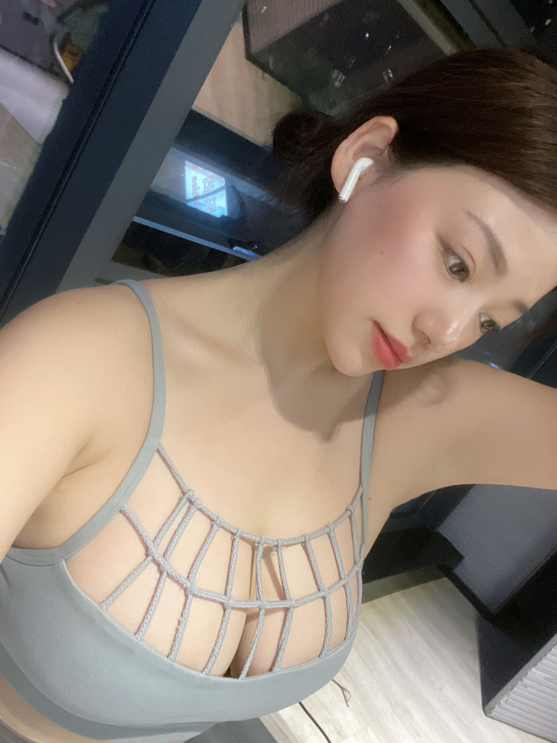 奶宝妹纸 - 打网球吗